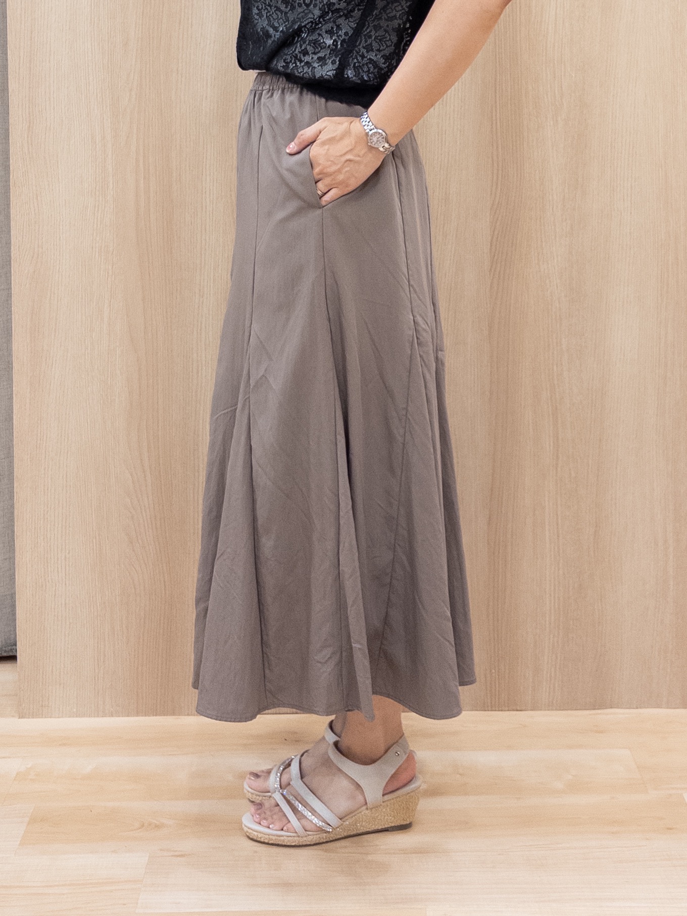シュウコさんの「grove｜【貴島明日香さん着用】シアードッキングスクエアタンク」を使ったコーディネート