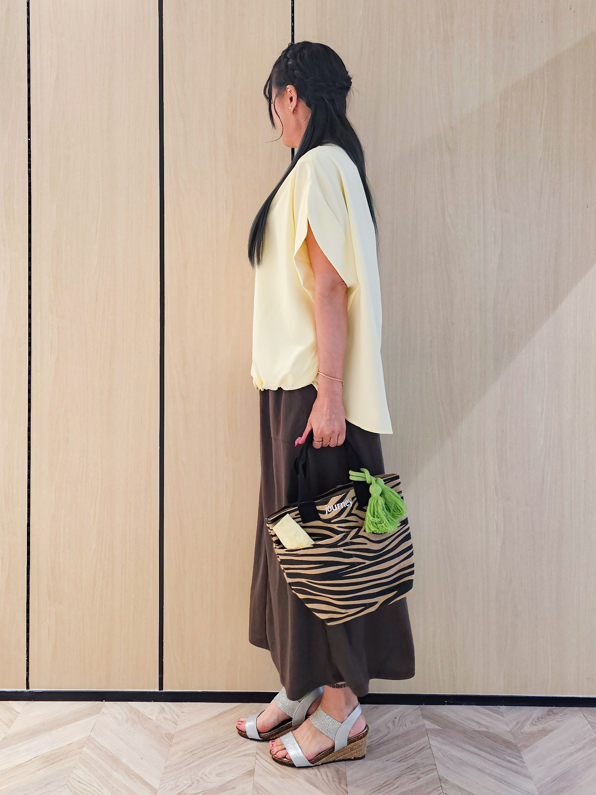 ゆゆさんの「SHOO･LA･RUE｜【洗濯機可/体型カバー】インしてる風 ふんわり裾バルーントップス」を使ったコーディネート