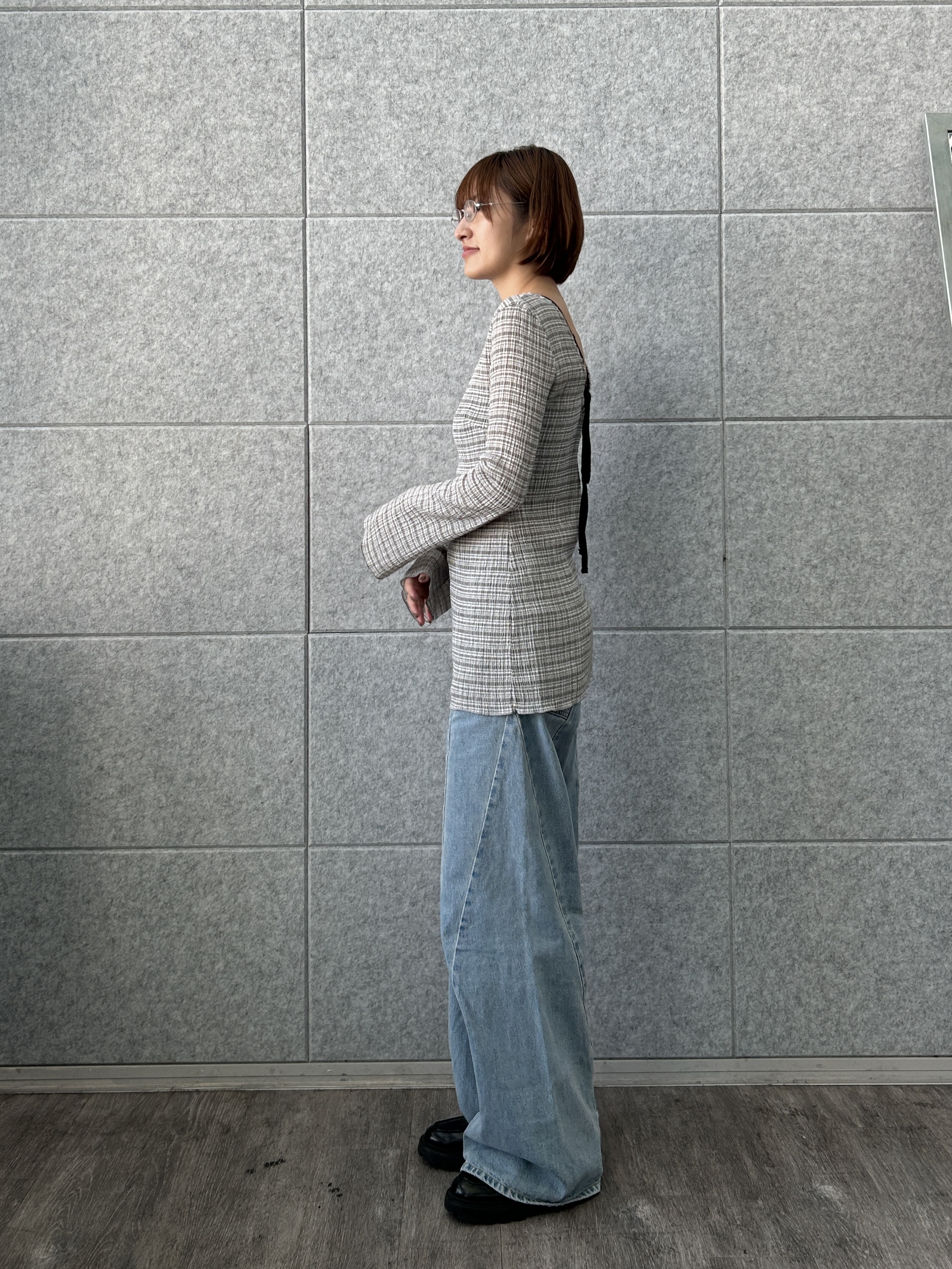 harunaさんの「CODE A｜open back check tunic」を使ったコーディネート