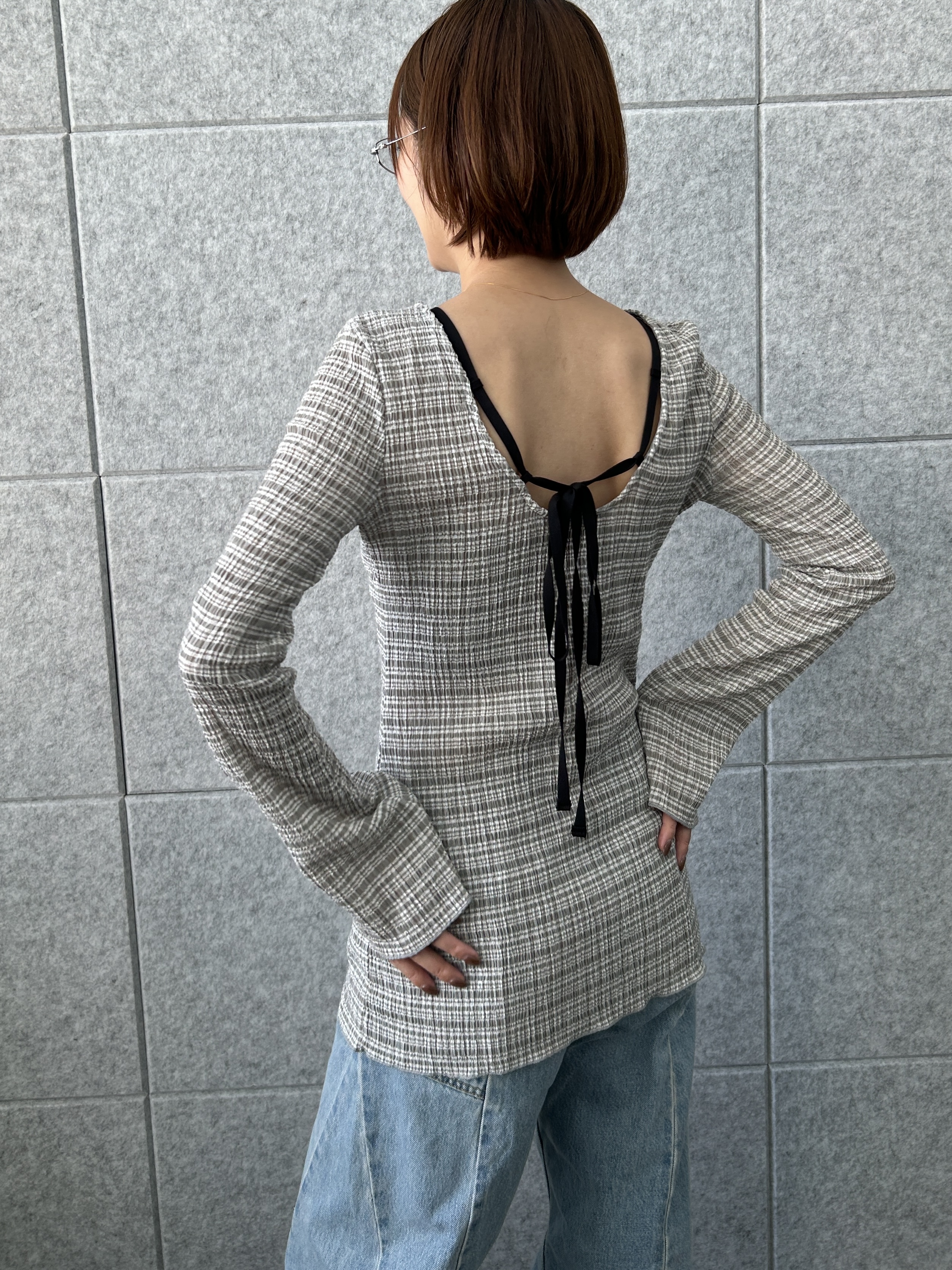 harunaさんの「CODE A｜open back check tunic」を使ったコーディネート