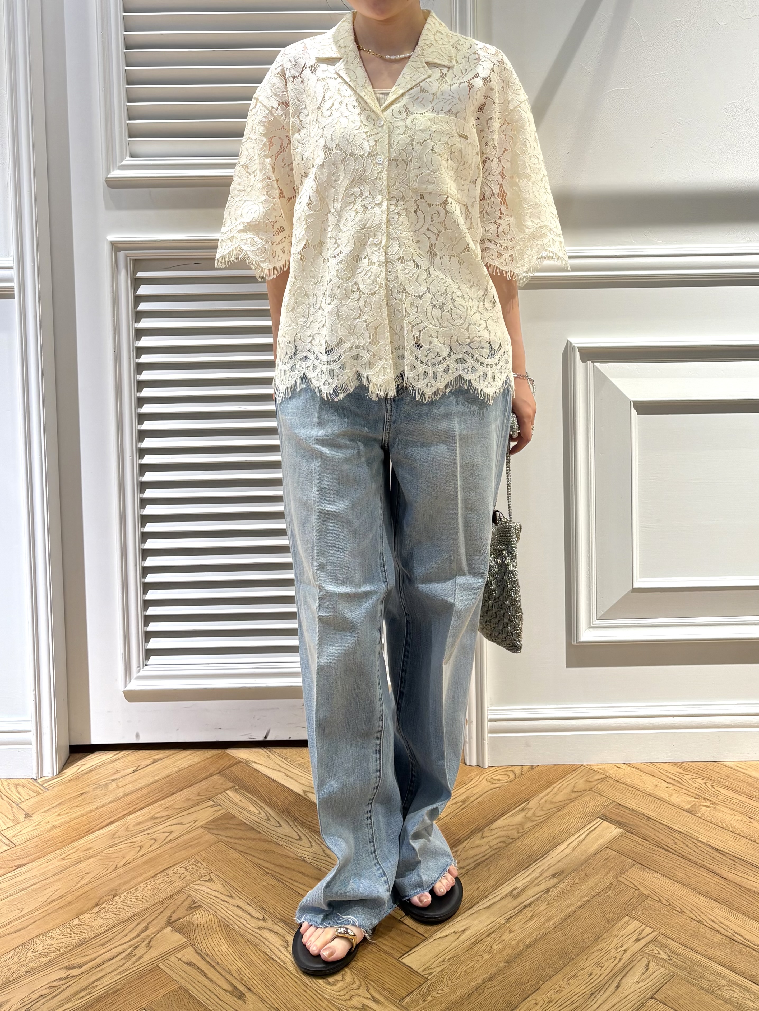 cocoさんの「DRESSTERIOR｜【ウォッシャブル/羽織りにも便利】シアーコードレースブラウス」を使ったコーディネート