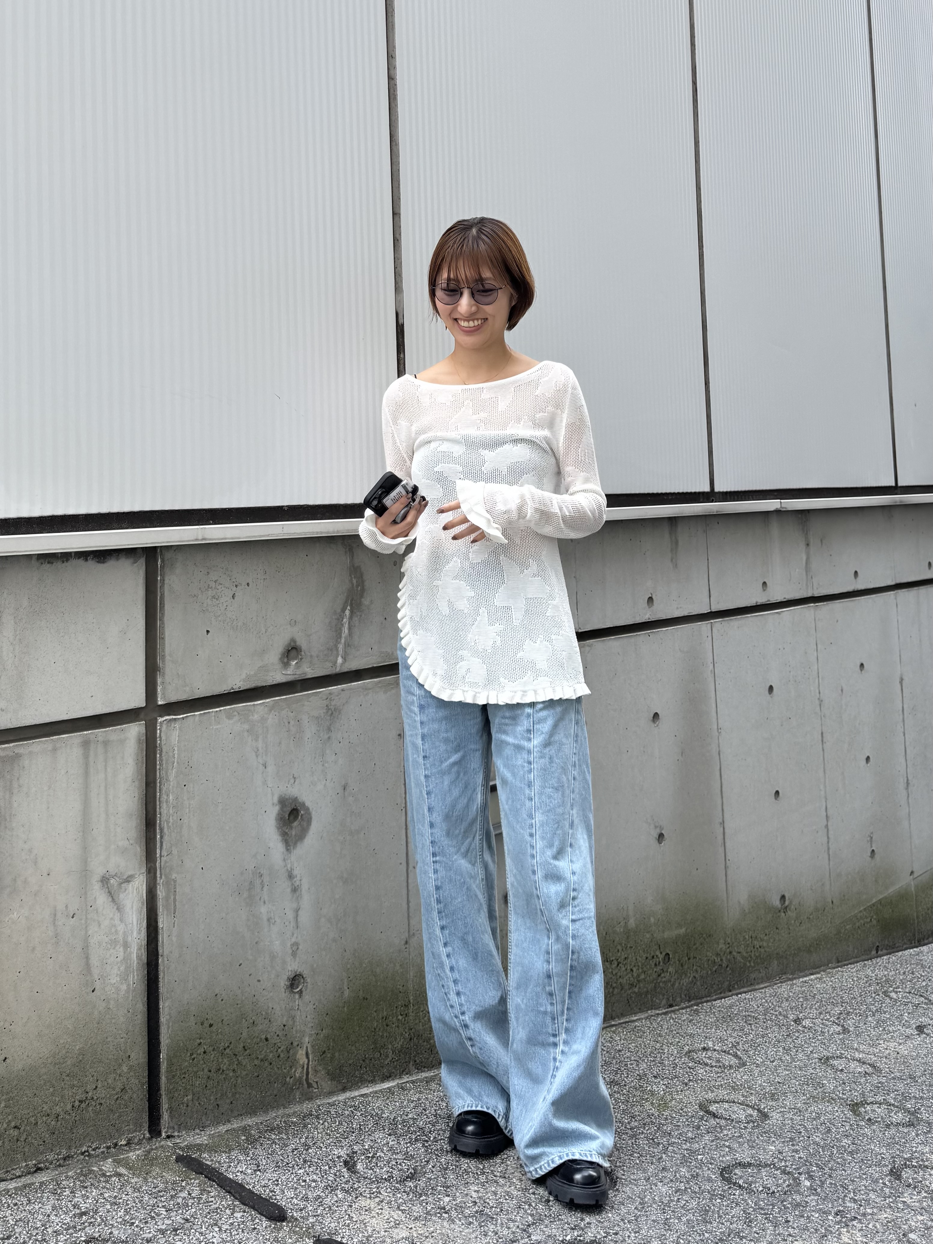 harunaさんの「CODE A｜flower mesh pullover」を使ったコーディネート