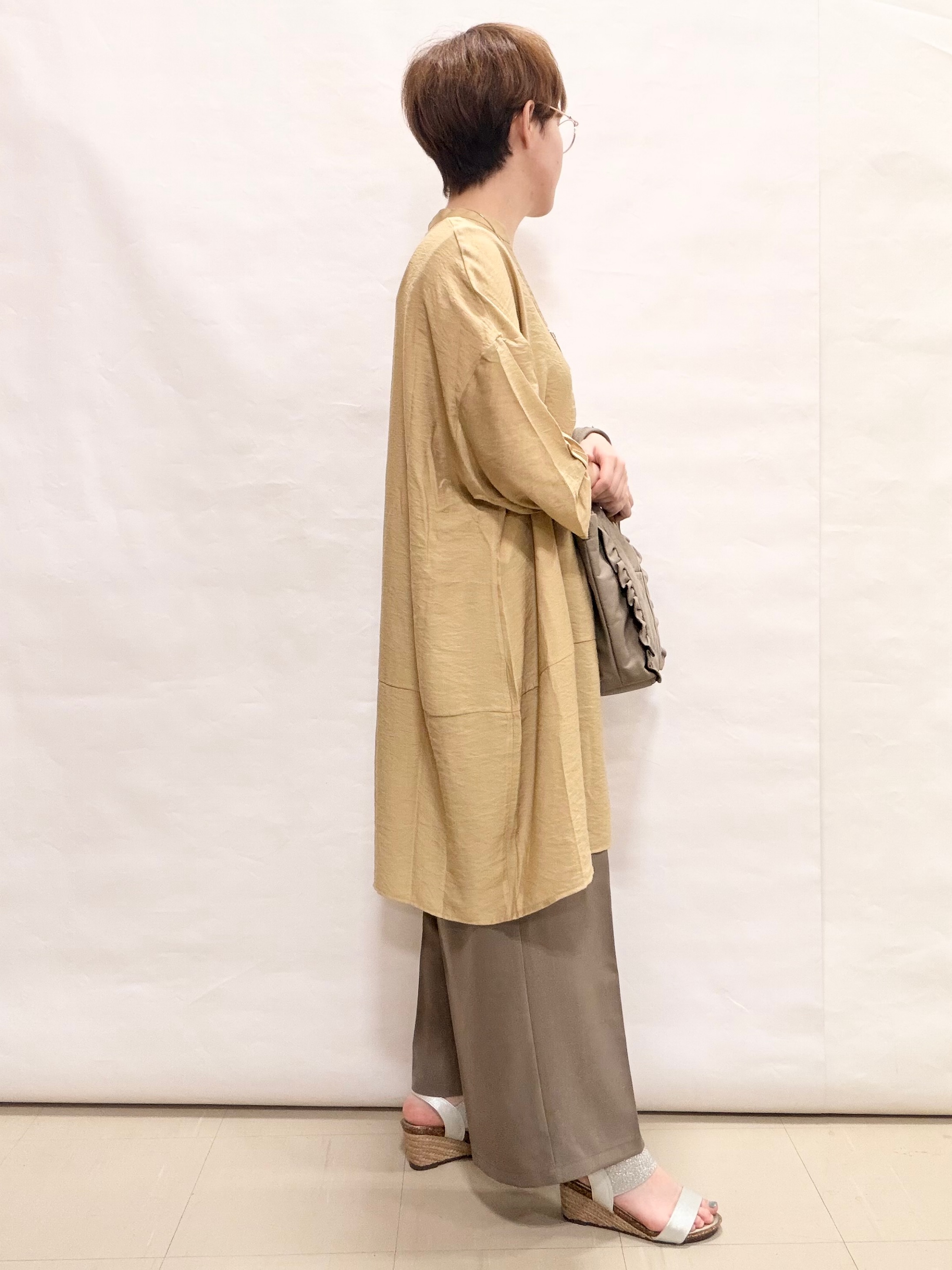 なっちゃんさんの「SHOO･LA･RUE｜【S-LL/洗濯後しわになりにくい】ゆるっと体型カバー 7分袖コクーンチュニック」を使ったコーディネート