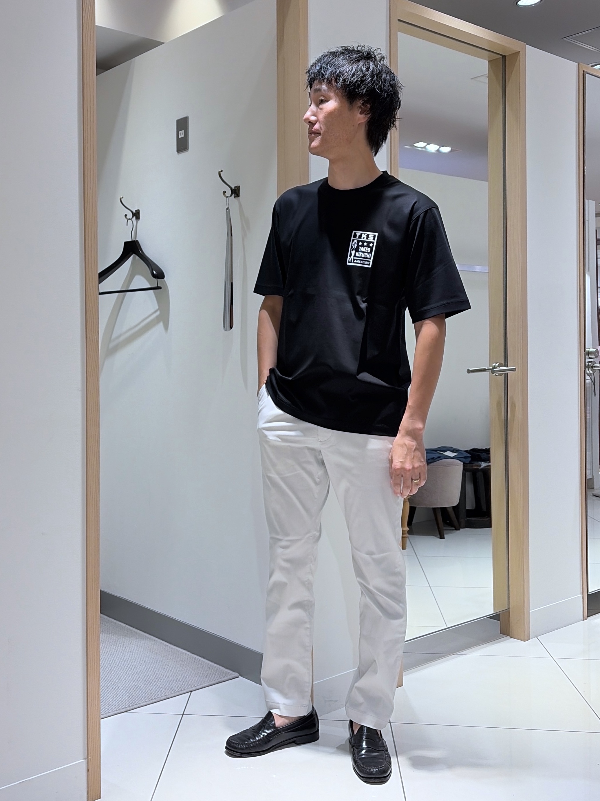 mutoさんの「TAKEO KIKUCHI｜【BOWLER HAT LABEL】アイスクリアコットン ラッキーセブン 半袖Tシャツ」を使ったコーディネート
