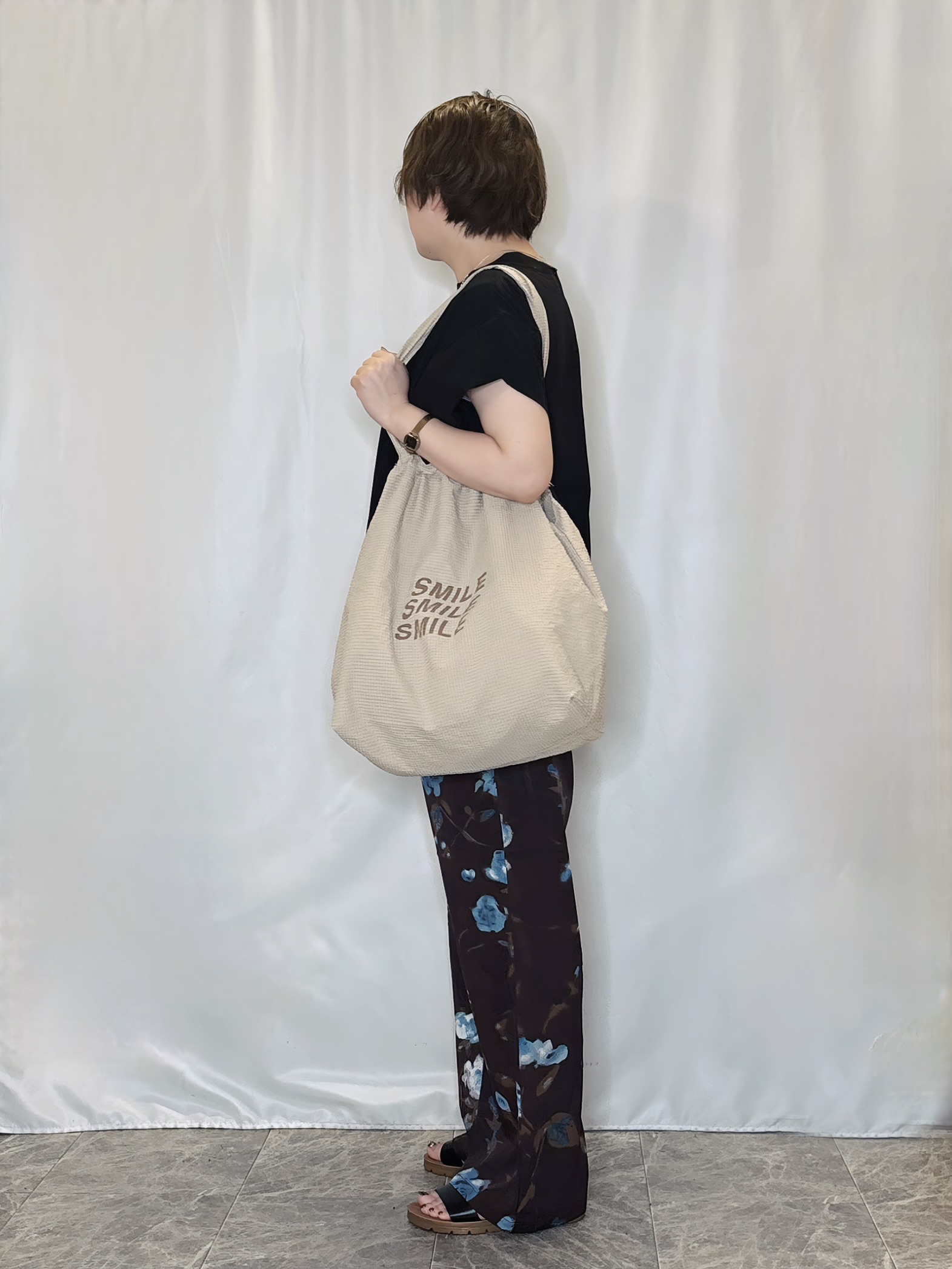 たみさんの「SHOO･LA･RUE｜【洗濯機可/体型カバー】インしてる風 ふんわり裾バルーントップス」を使ったコーディネート