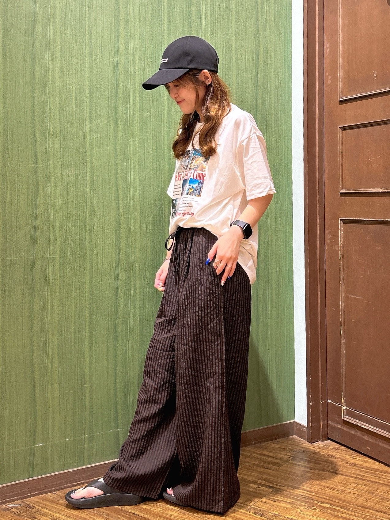 かおりさんの「SHOO･LA･RUE｜【S-LL/洗濯機可】選べる4柄　デイリー使いにぴったりな 大人の頼れるTシャツ」を使ったコーディネート