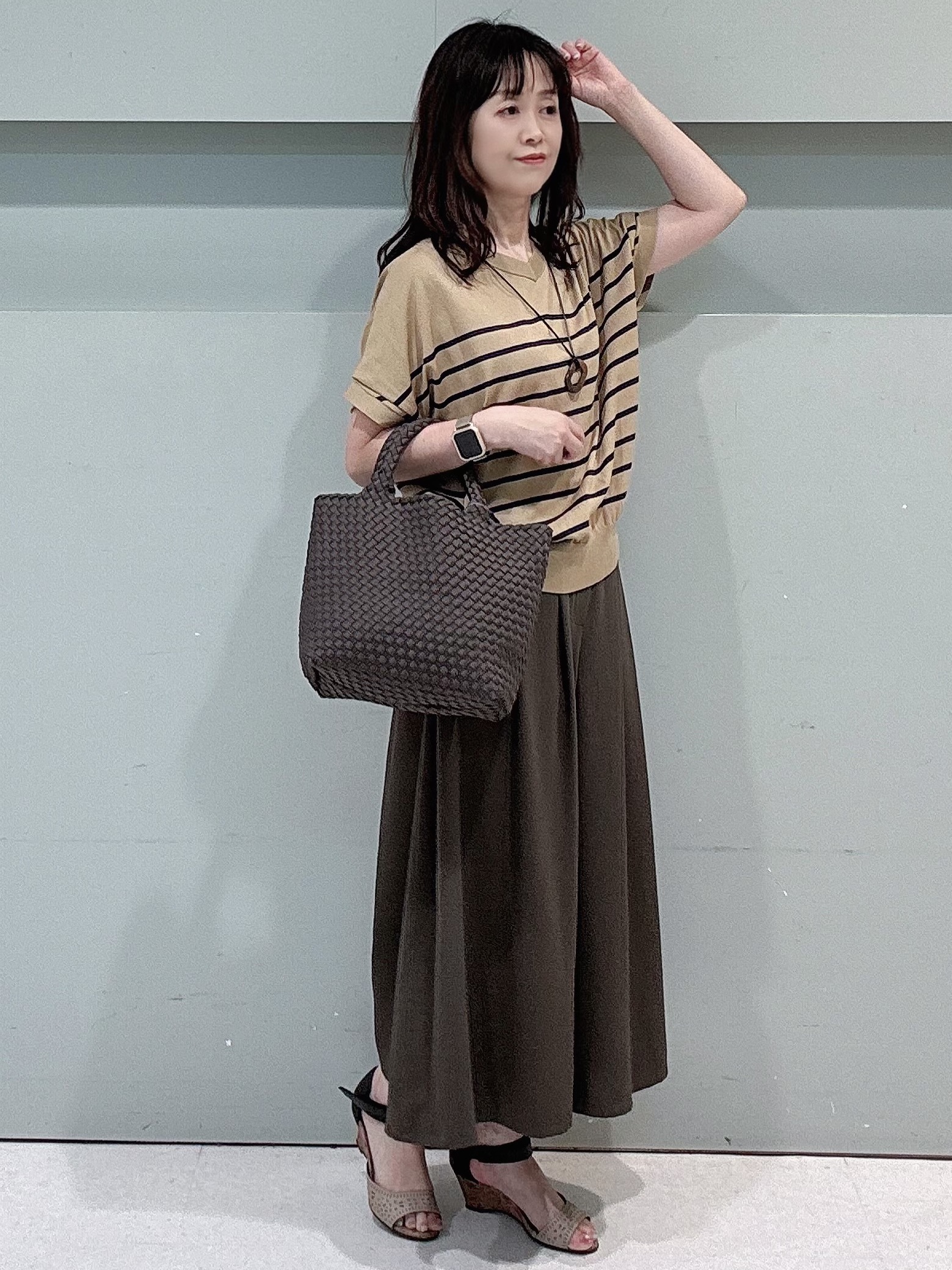makiさんの「UNTITLED｜【肌に張りつきにくい/前後2WAY】ドライタッチコットンプルオーバー」を使ったコーディネート