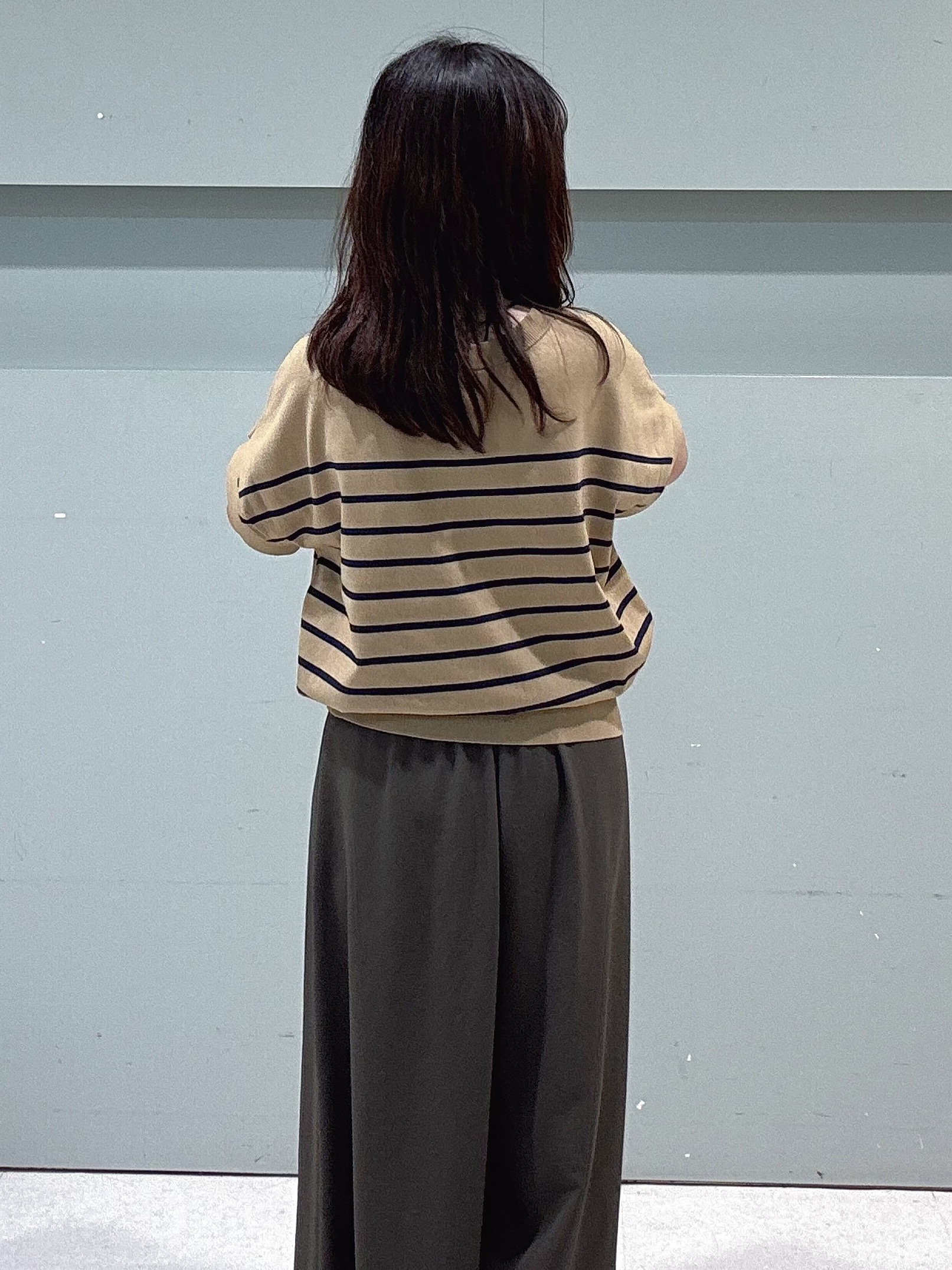 makiさんの「UNTITLED｜【肌に張りつきにくい/前後2WAY】ドライタッチコットンプルオーバー」を使ったコーディネート
