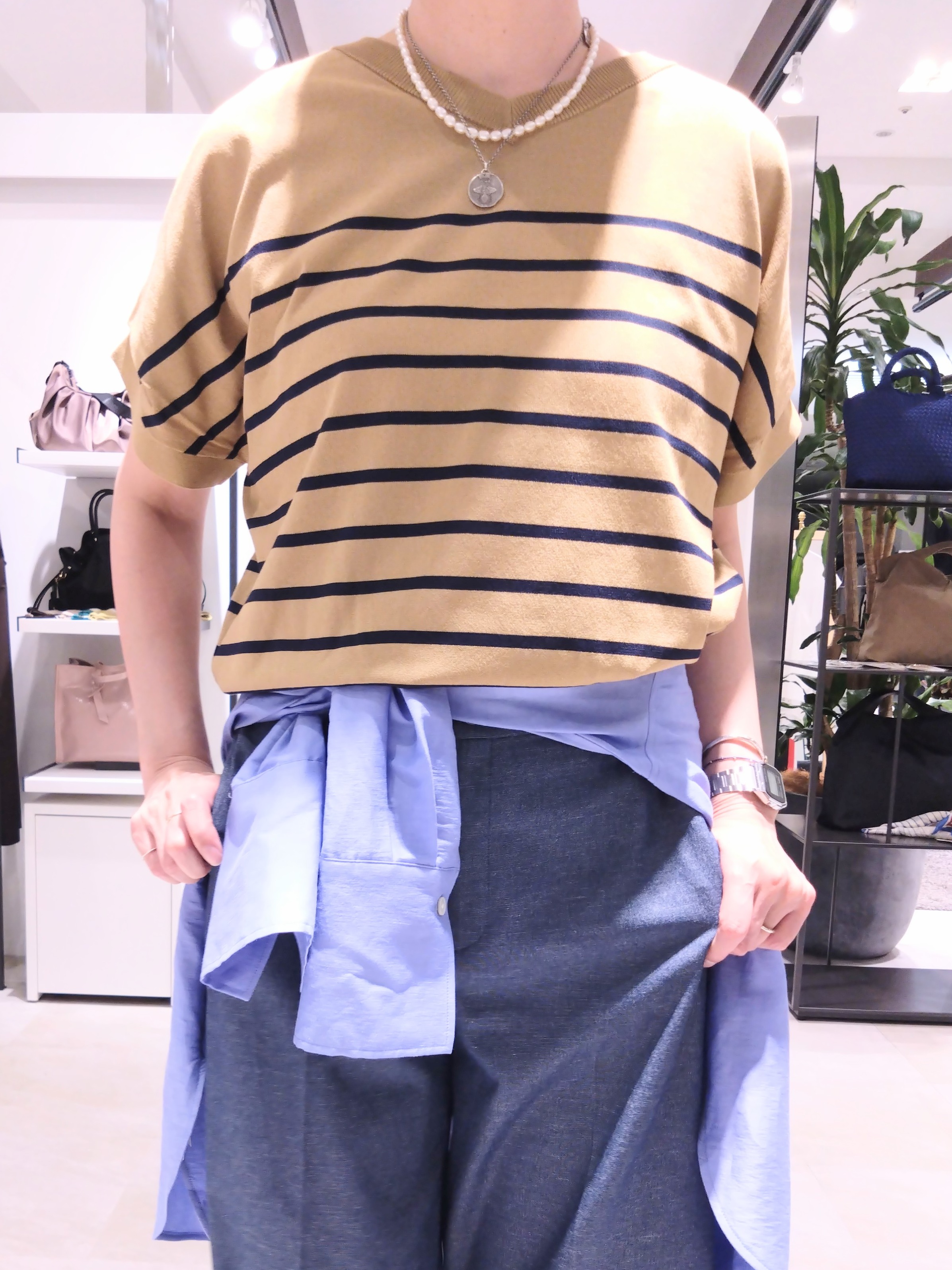 まちこさんの「UNTITLED｜【肌に張りつきにくい/前後2WAY】ドライタッチコットンプルオーバー」を使ったコーディネート