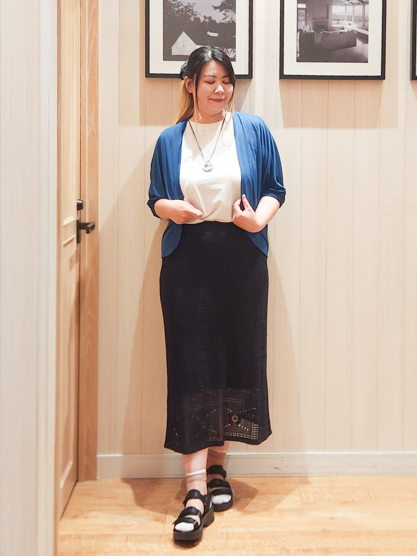 れーやんさんの「SHOO･LA･RUE｜【UV/体型カバー】冷房や朝晩の冷え込み対策にも さらとろ5分袖カーディガン」を使ったコーディネート