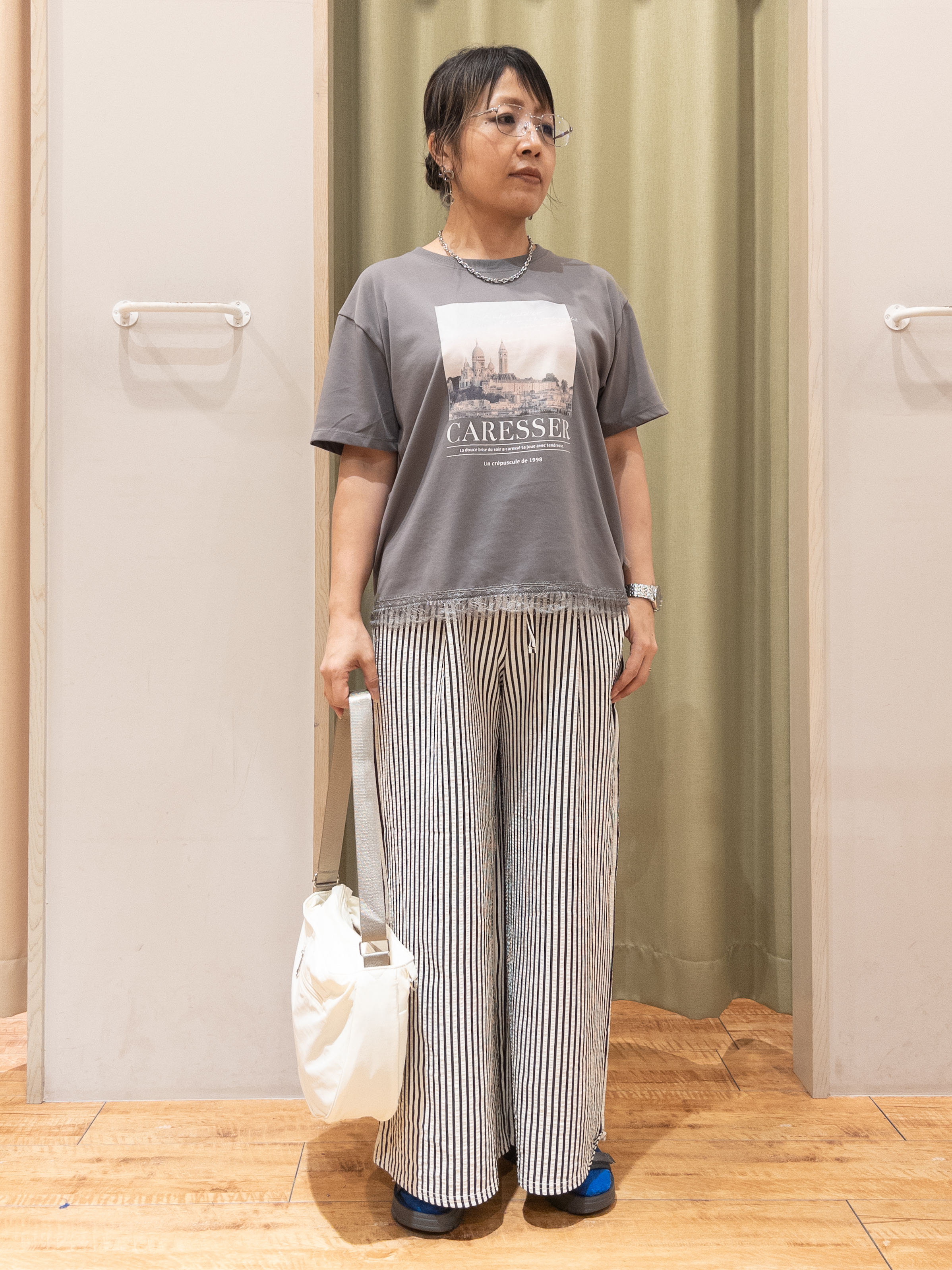 Kawa-sanさんの「SHOO･LA･RUE｜【洗濯後しわになりにくい/体型カバー】二の腕も隠せる　お袖ロールアップ半袖シャツ」を使ったコーディネート