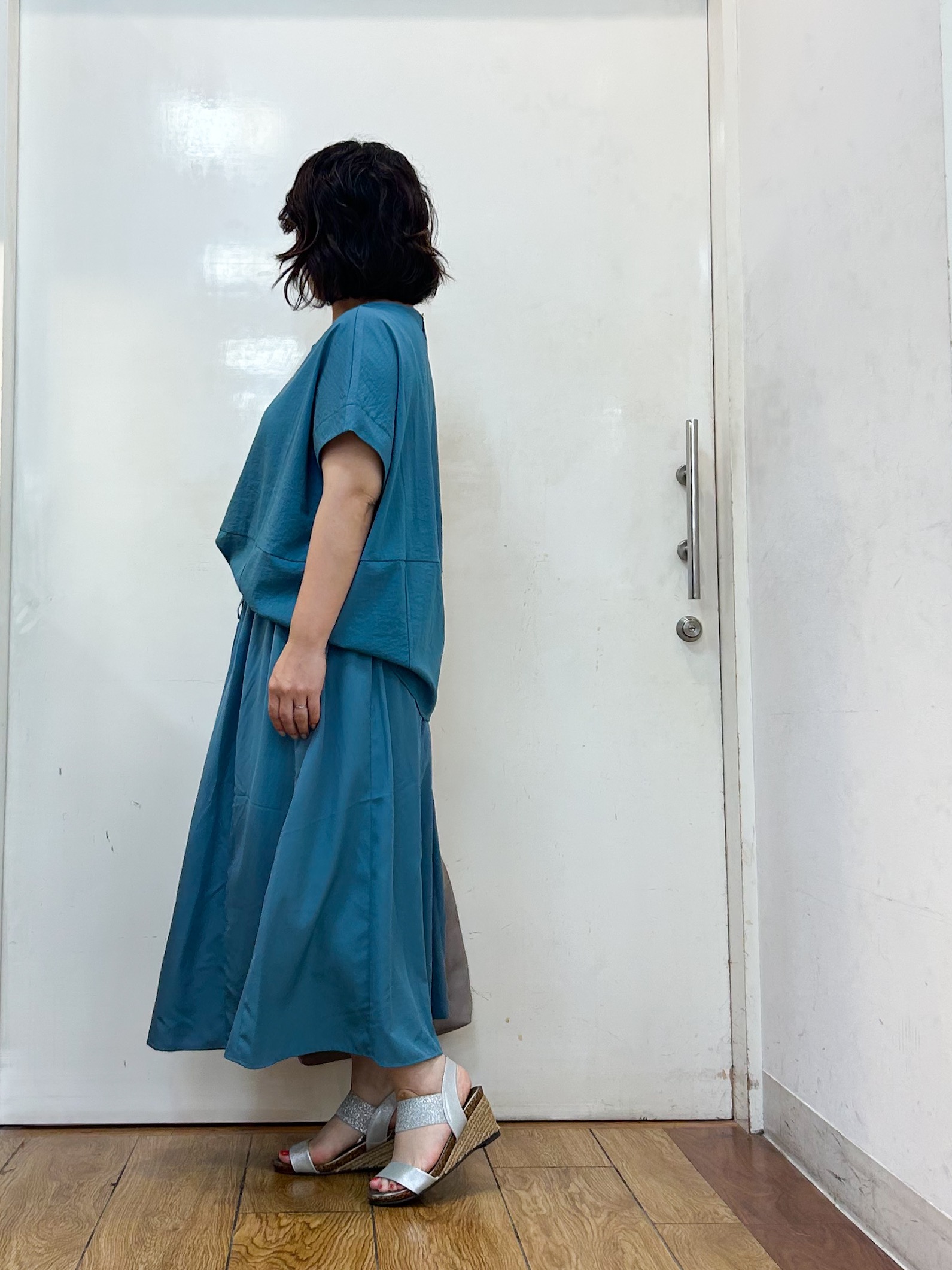 haruさんの「SHOO･LA･RUE｜【洗濯機可/セットアップ可】軽凛(かろりん) シンプル上品 切替コクーントップス」を使ったコーディネート