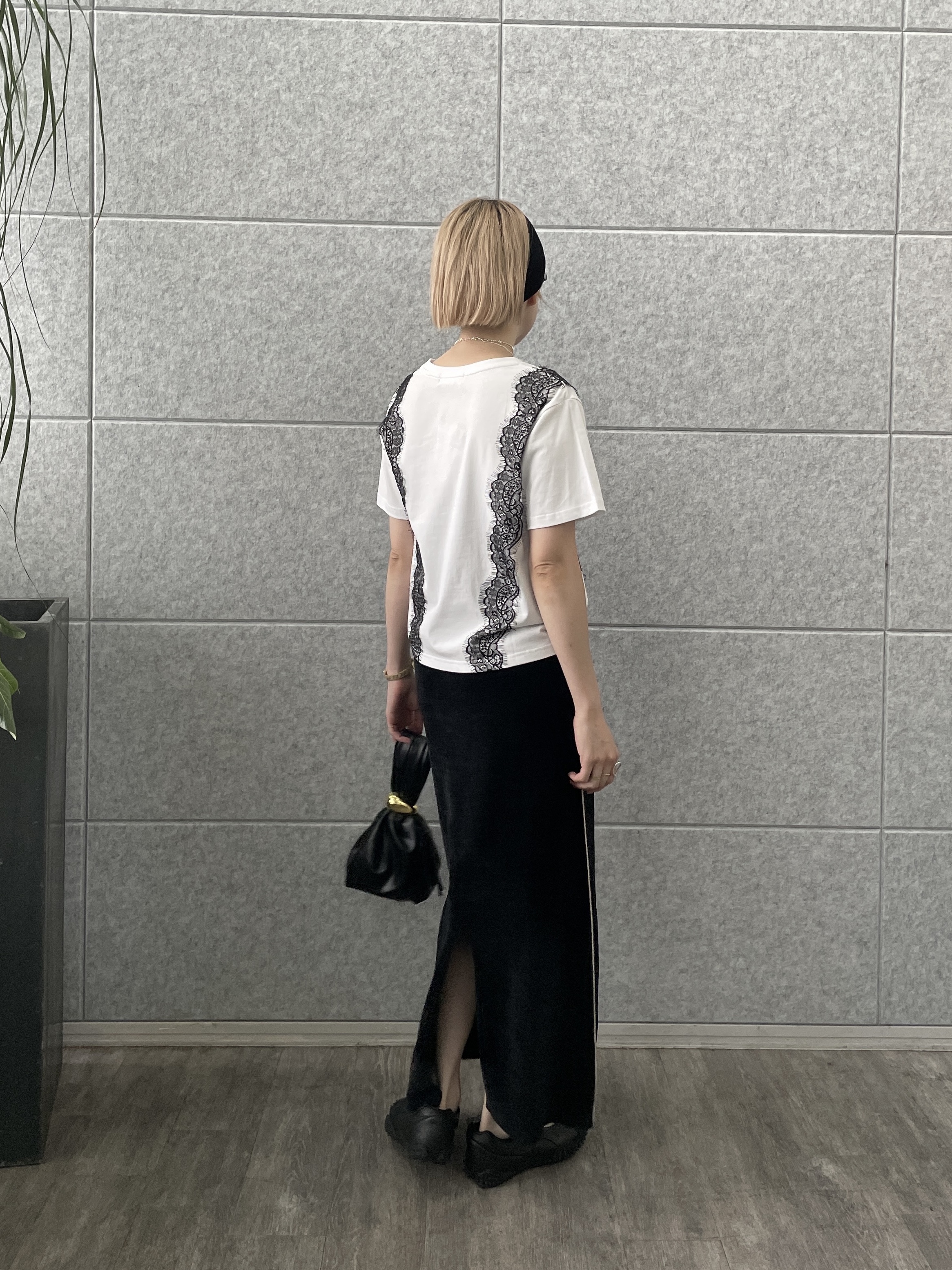 mikuさんの「INDIVI｜レースステッチドTシャツ」を使ったコーディネート