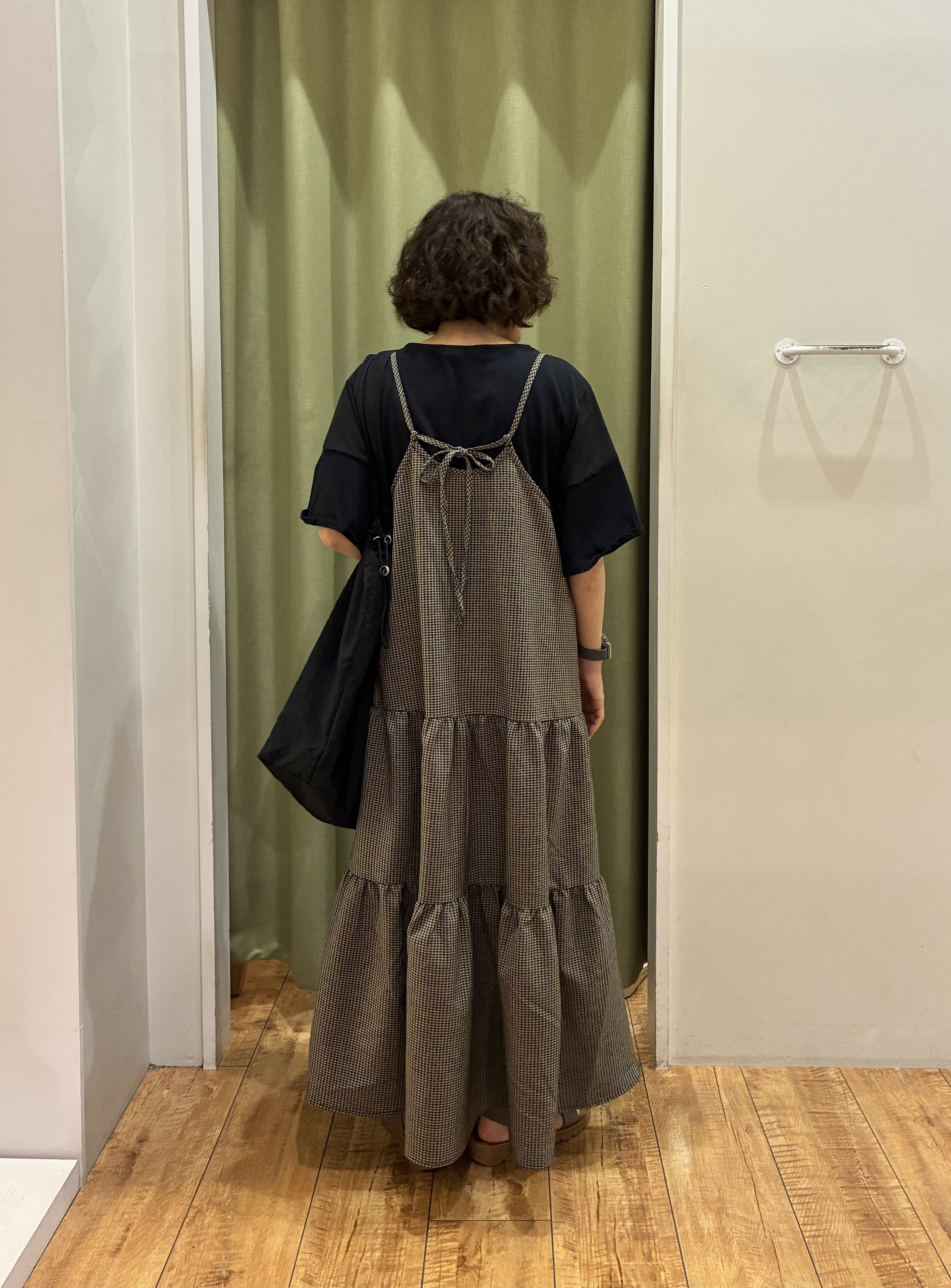 ☆ほしさんの「SHOO･LA･RUE｜【S-LL/洗濯機可/体型カバー】フレアスリーブで二の腕を自然に隠せる 浅VネックTシャツ」を使ったコーディネート