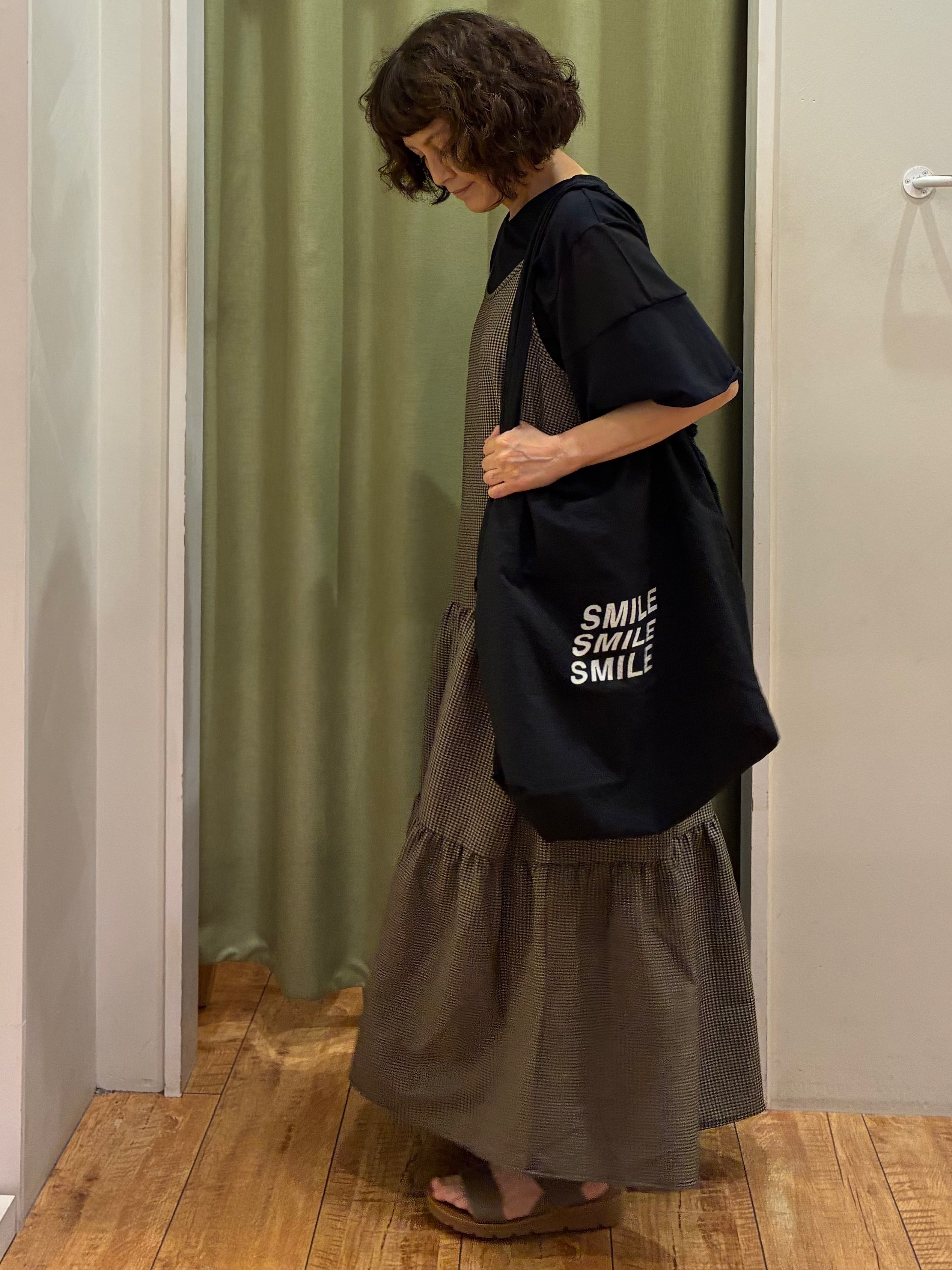 ☆ほしさんの「SHOO･LA･RUE｜【S-LL/洗濯機可/体型カバー】フレアスリーブで二の腕を自然に隠せる 浅VネックTシャツ」を使ったコーディネート