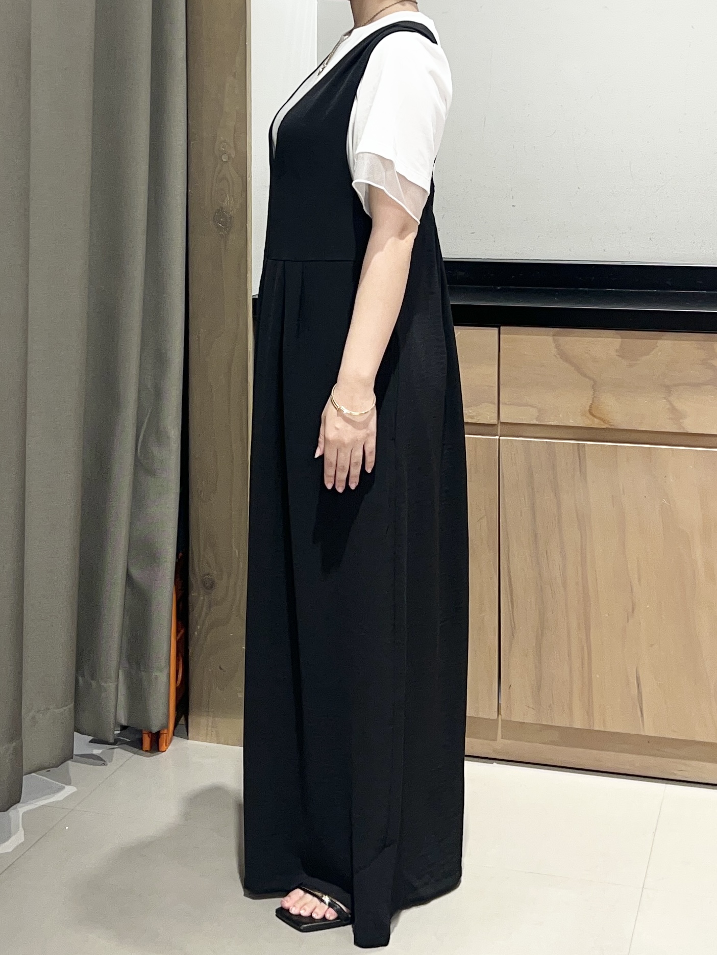 かのさんの「THE SHOP TK｜【吸水速乾/UV/防しわ】軽く羽織りたい半袖ジャケット」を使ったコーディネート