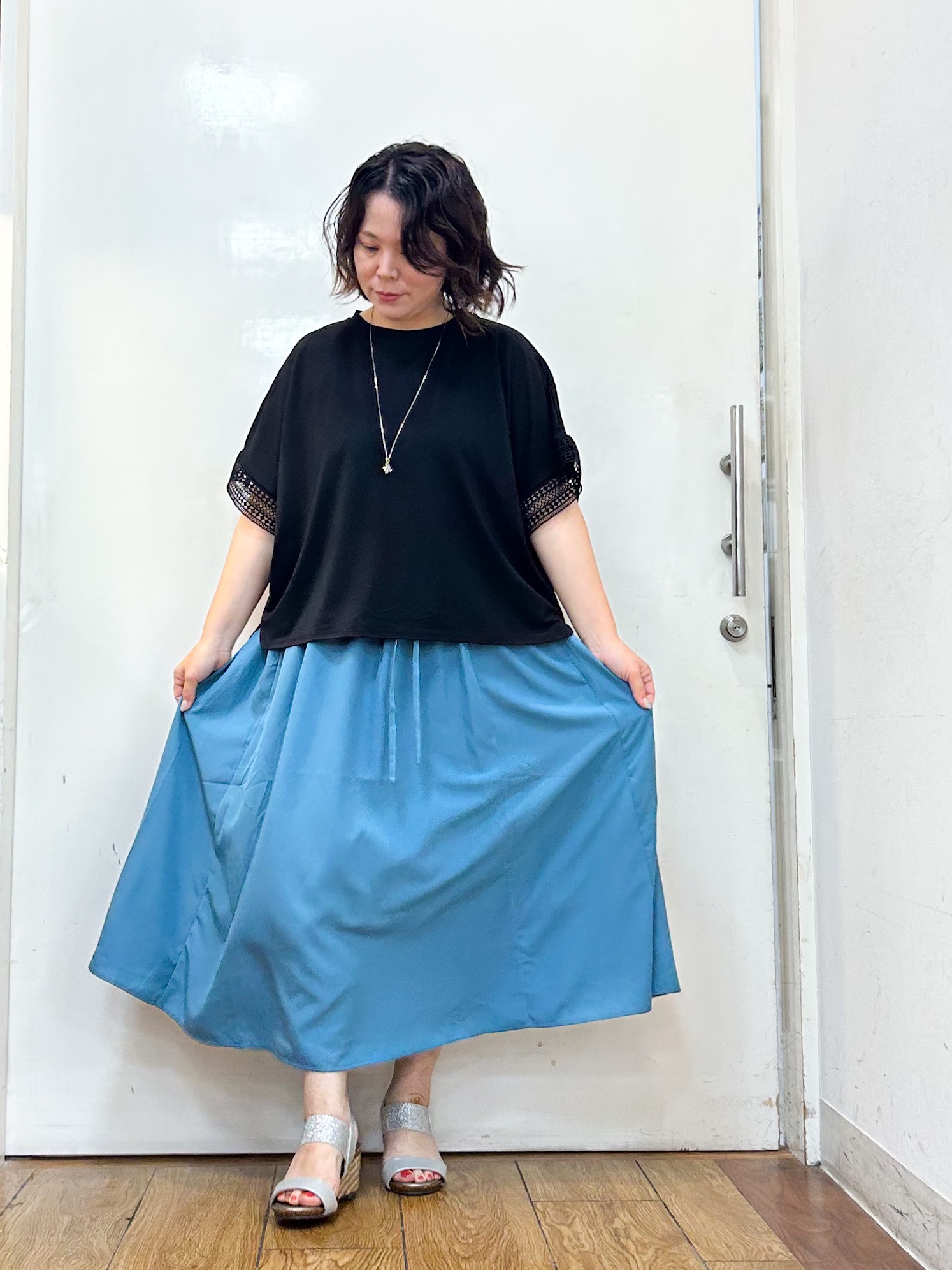 haruさんの「SHOO･LA･RUE｜【UV/洗濯機可/体型カバー】ヒップ周りが隠せる お袖レースTシャツ」を使ったコーディネート