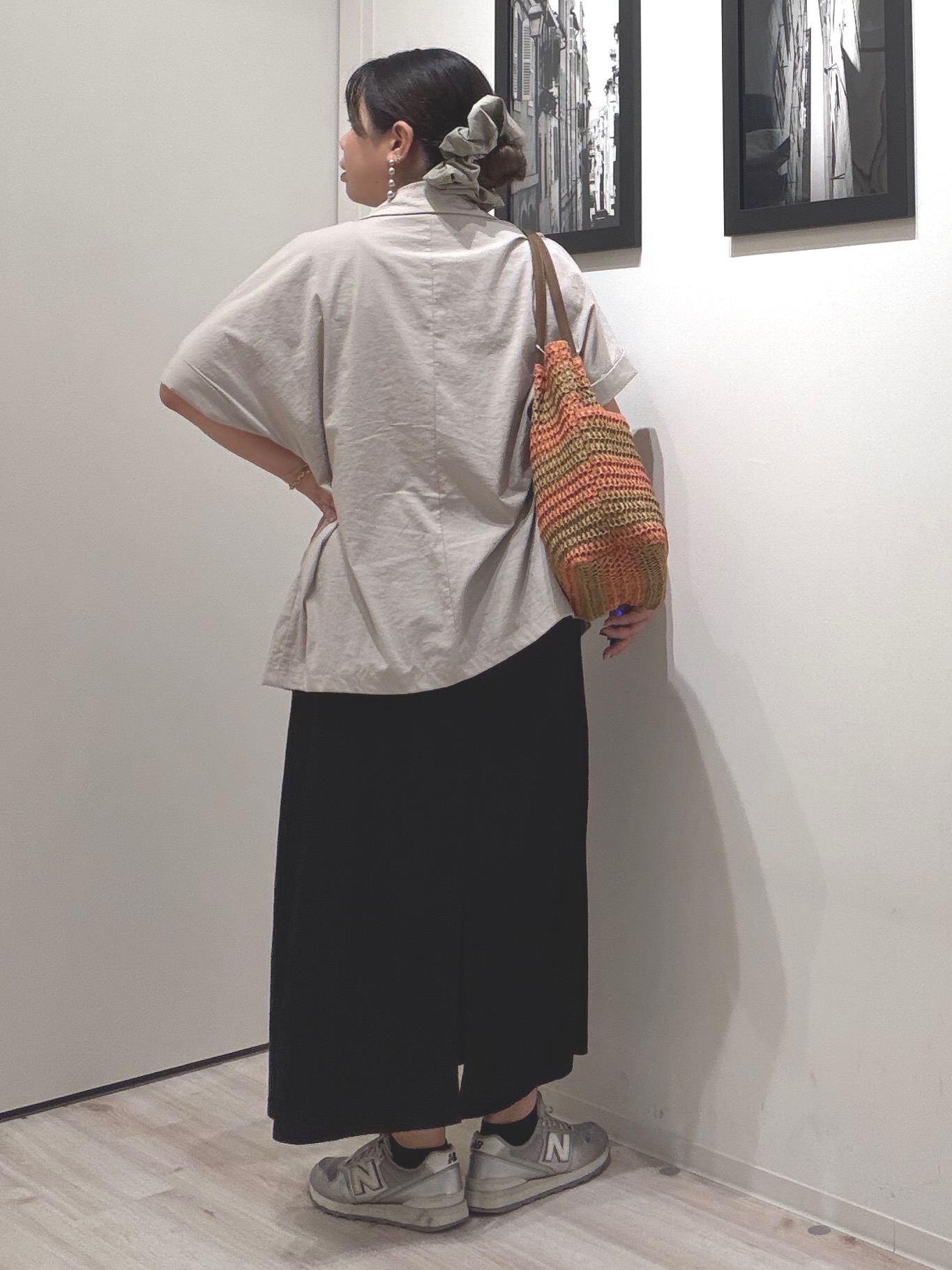 まちゃんなちゃんさんの「SHOO･LA･RUE｜【洗濯機可】スクエアネックが小顔効果に　きらきらラメタンクトップ」を使ったコーディネート