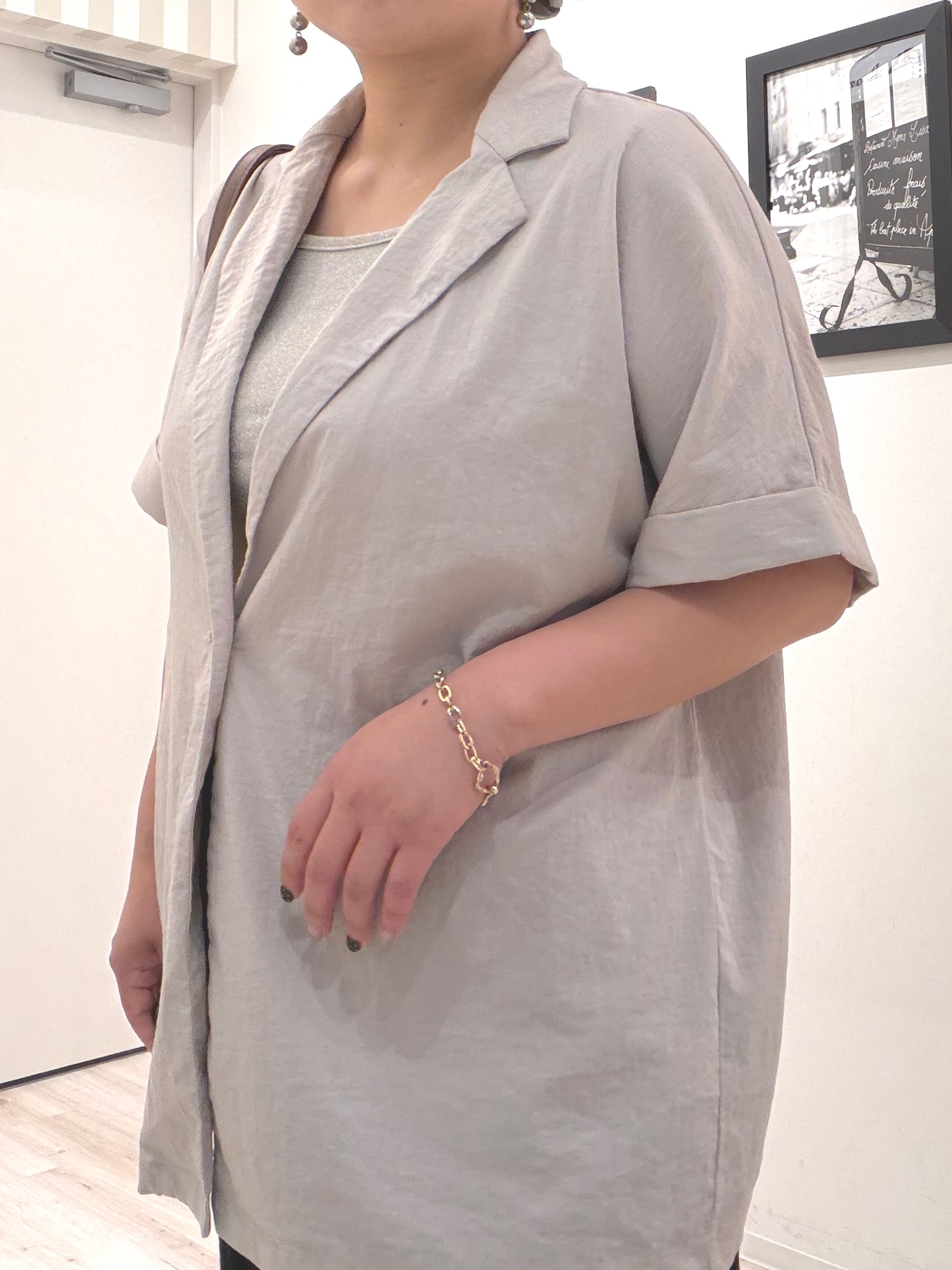 まちゃんなちゃんさんの「SHOO･LA･RUE｜【洗濯機可】スクエアネックが小顔効果に　きらきらラメタンクトップ」を使ったコーディネート