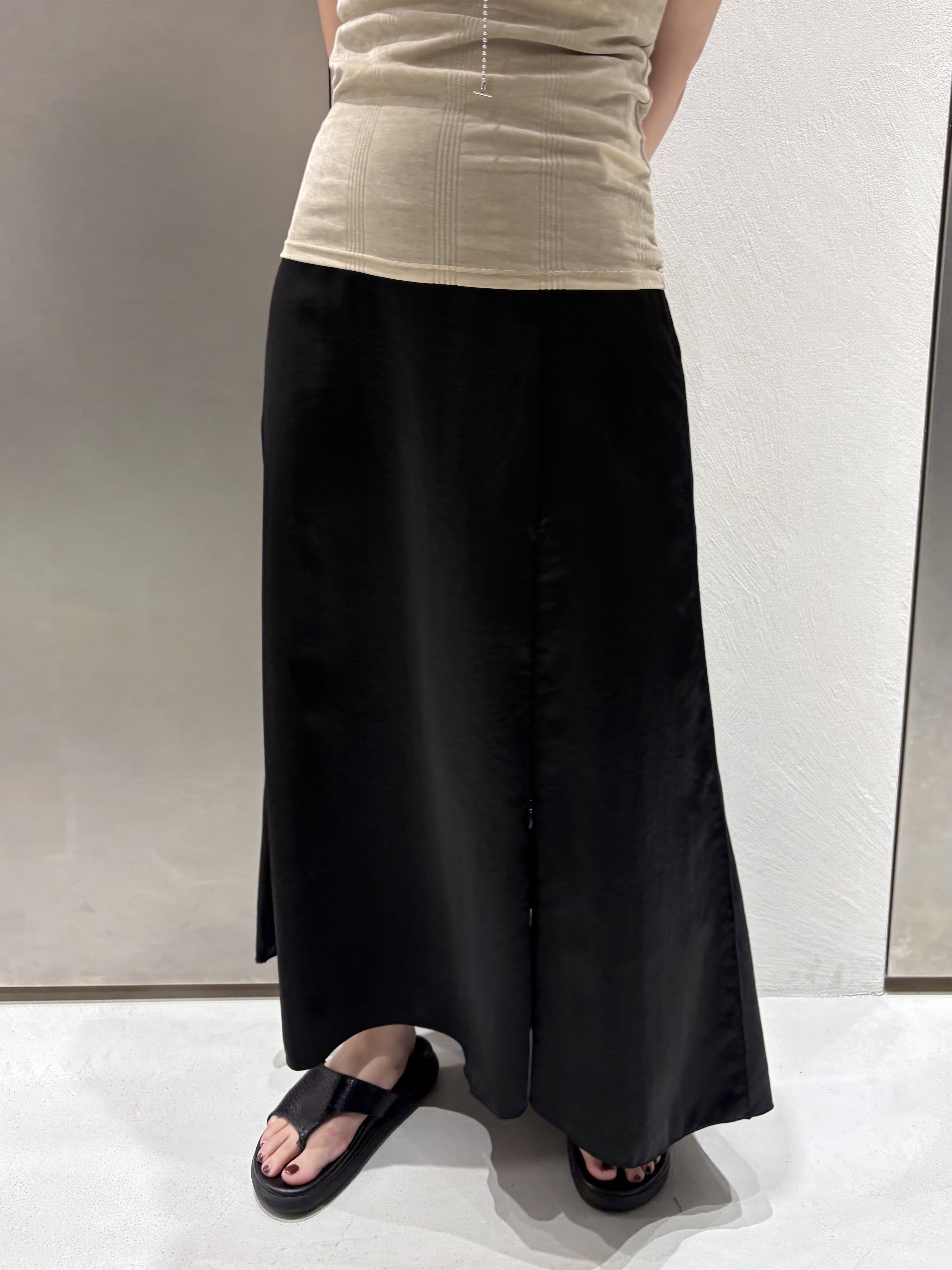 iwamiさんの「CODE A｜【Cup-in】Robert P． Miller｜Flocky bustier」を使ったコーディネート