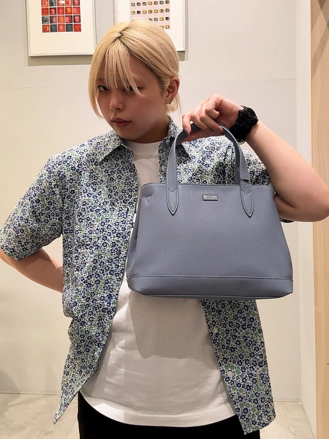 ユウナさんの「TAKEO KIKUCHI｜リップル小花シャツ」を使ったコーディネート