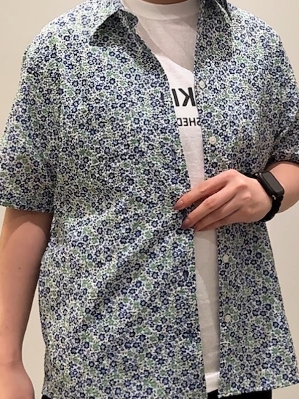 ユウナさんの「TAKEO KIKUCHI｜リップル小花シャツ」を使ったコーディネート