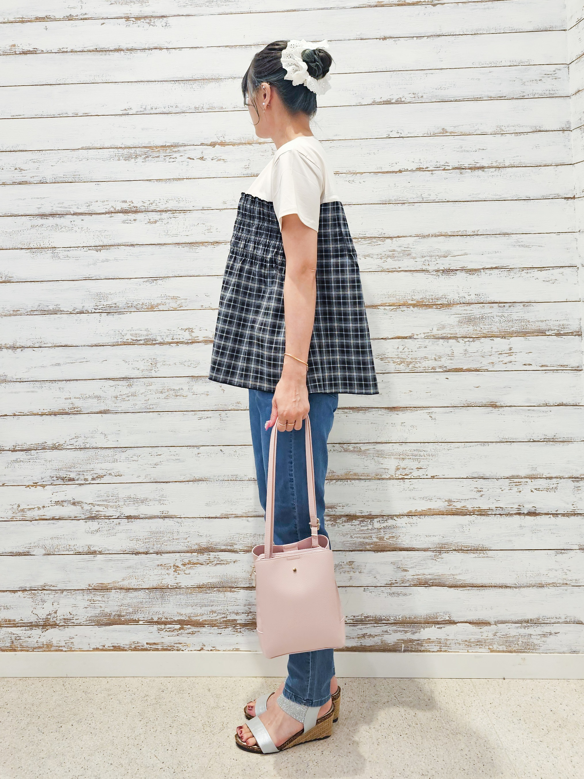 ゆゆさんの「SHOO･LA･RUE｜【S-LL/洗濯機可/体型カバー】インせずサマ見え ビスチェ風異素材ドッキングTシャツ」を使ったコーディネート