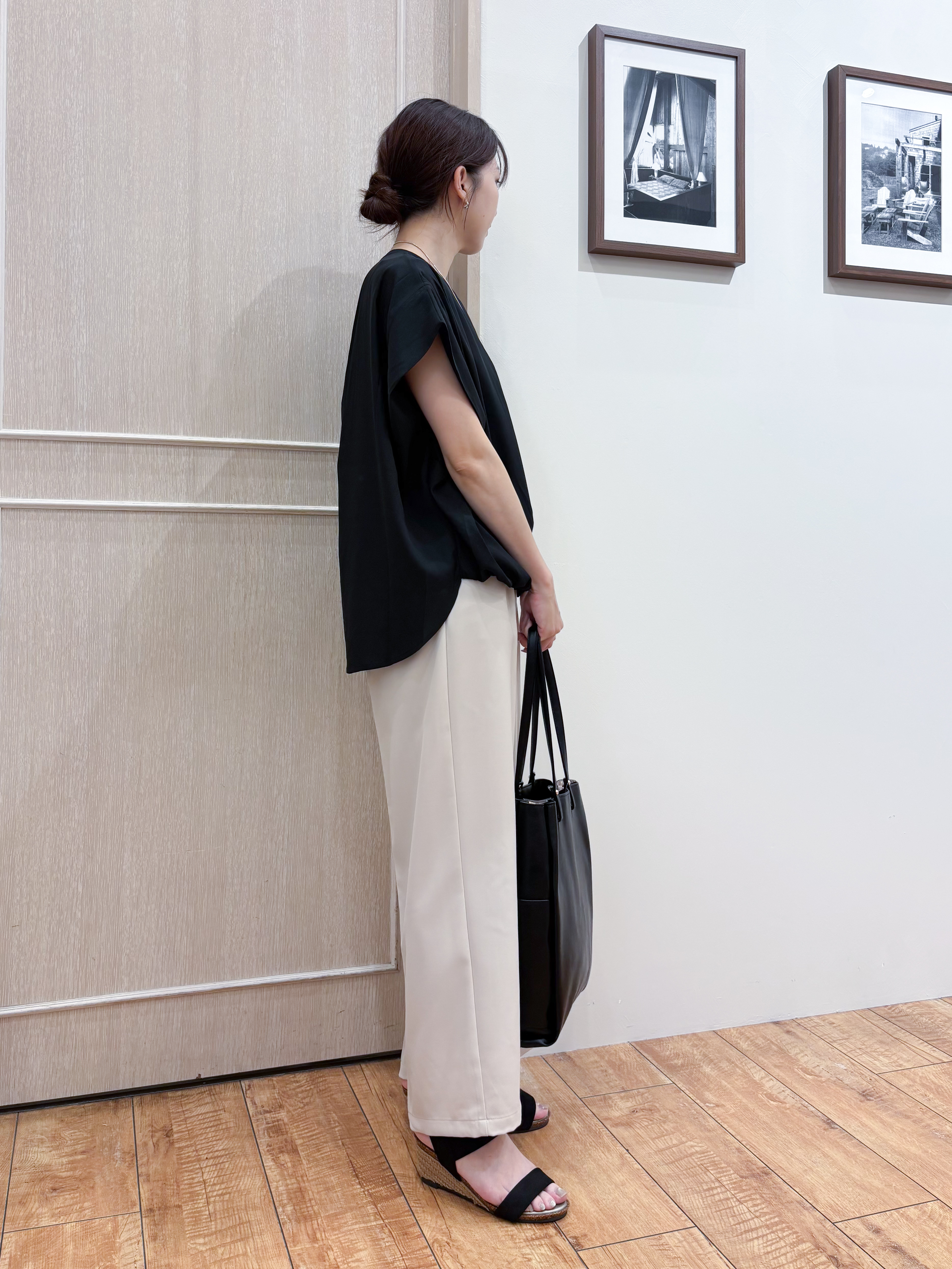 なみさんの「SHOO･LA･RUE｜【洗濯機可/体型カバー】インしてる風 ふんわり裾バルーントップス」を使ったコーディネート