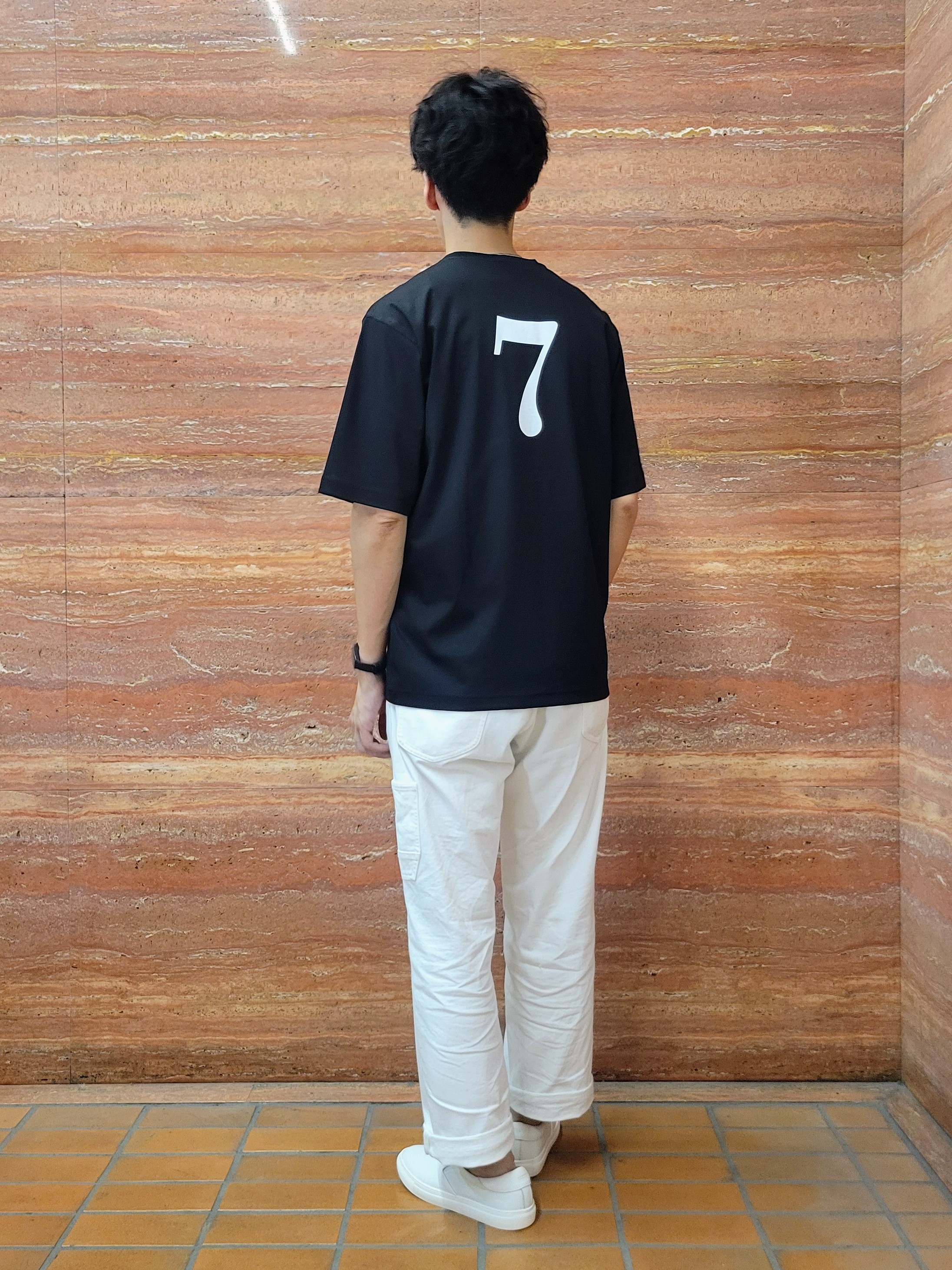 piroyaさんの「TAKEO KIKUCHI｜【BOWLER HAT LABEL】アイスクリアコットン ラッキーセブン 半袖Tシャツ」を使ったコーディネート