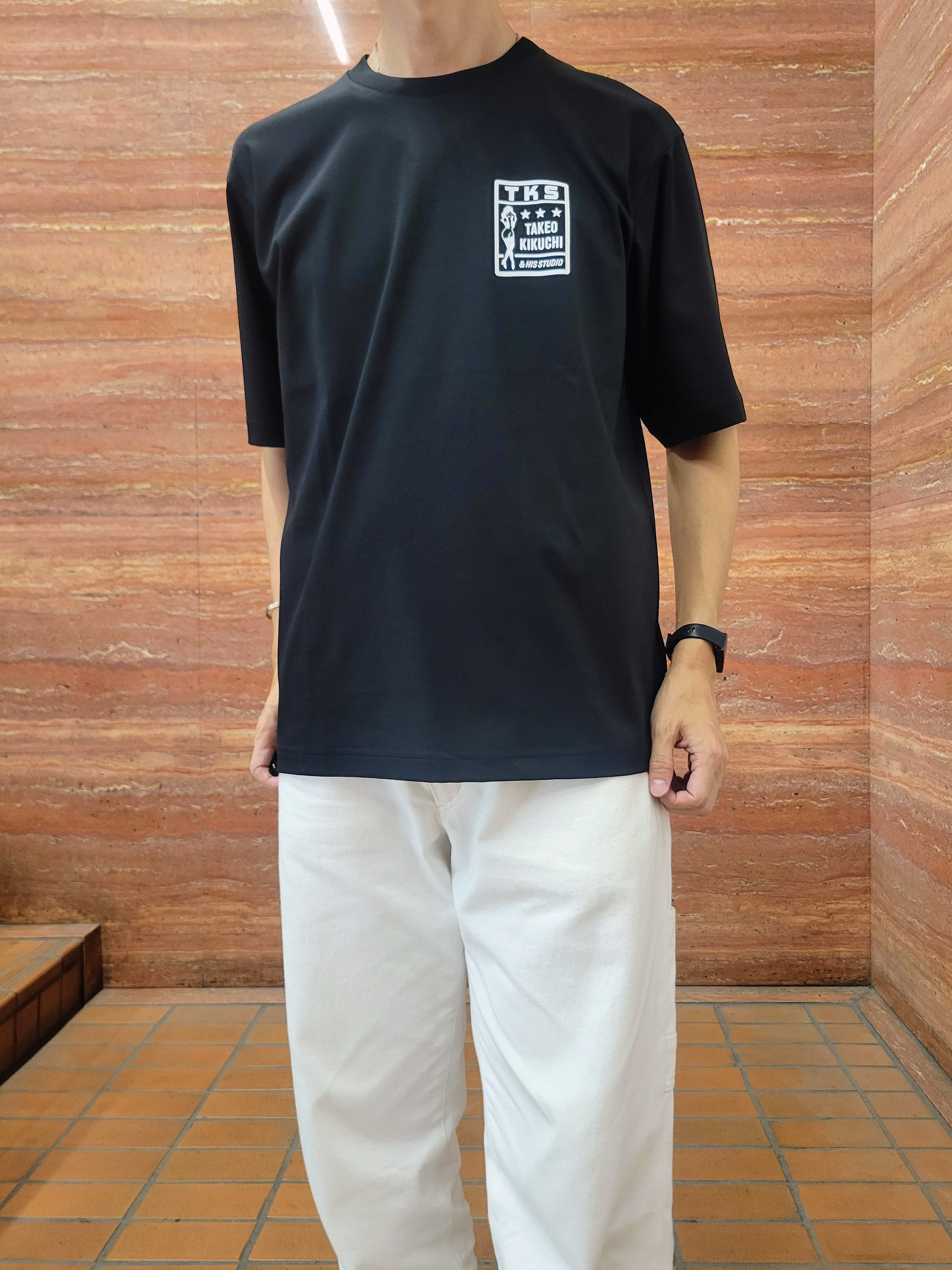 piroyaさんの「TAKEO KIKUCHI｜【BOWLER HAT LABEL】アイスクリアコットン ラッキーセブン 半袖Tシャツ」を使ったコーディネート