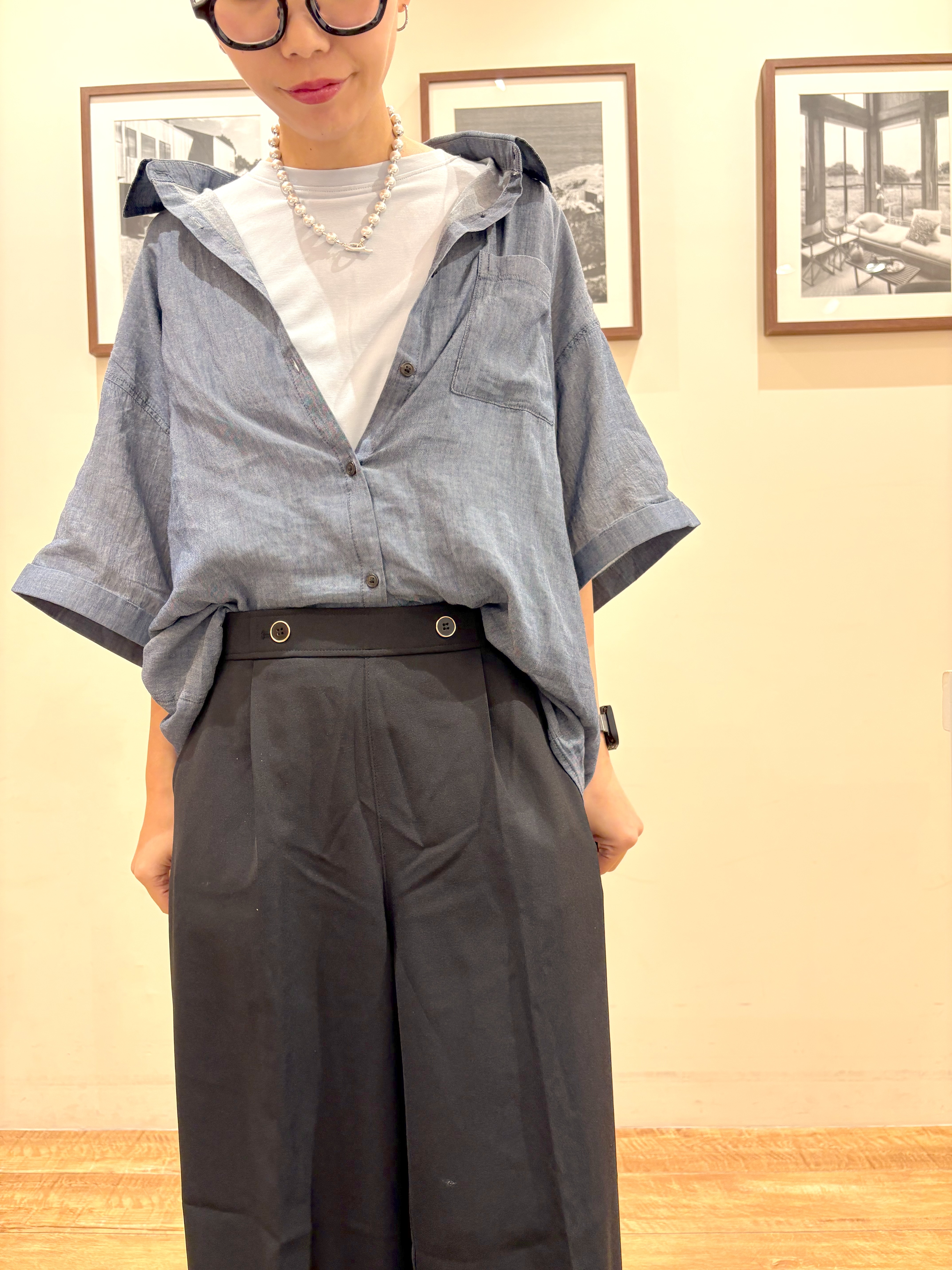 Ayumiさんの「SHOO･LA･RUE｜【UVカット/接触冷感】上品に涼し気 とろみタックノースリーブトップス」を使ったコーディネート