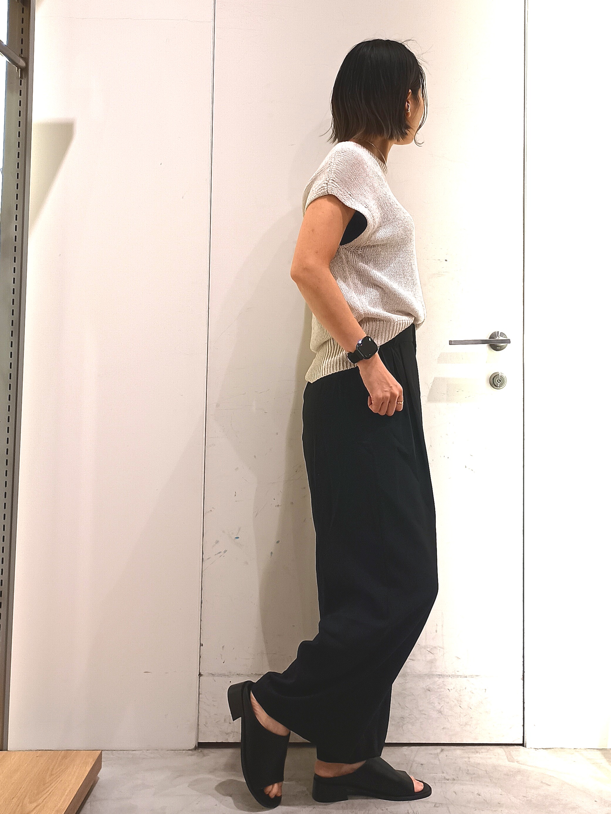 shinkoさんの「OPAQUE.CLIP｜ラメメッシュ フレンチスリーブニット【洗濯機OK】」を使ったコーディネート