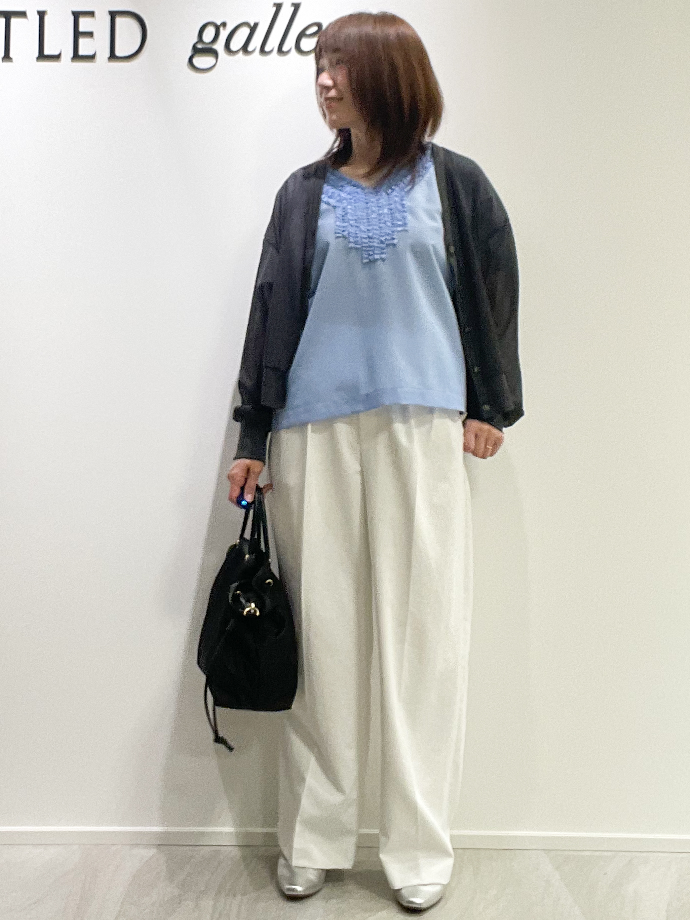 めいさんの「UNTITLED｜【7色展開/ゆったり/ショート丈】シアートリコットカーディガン」を使ったコーディネート