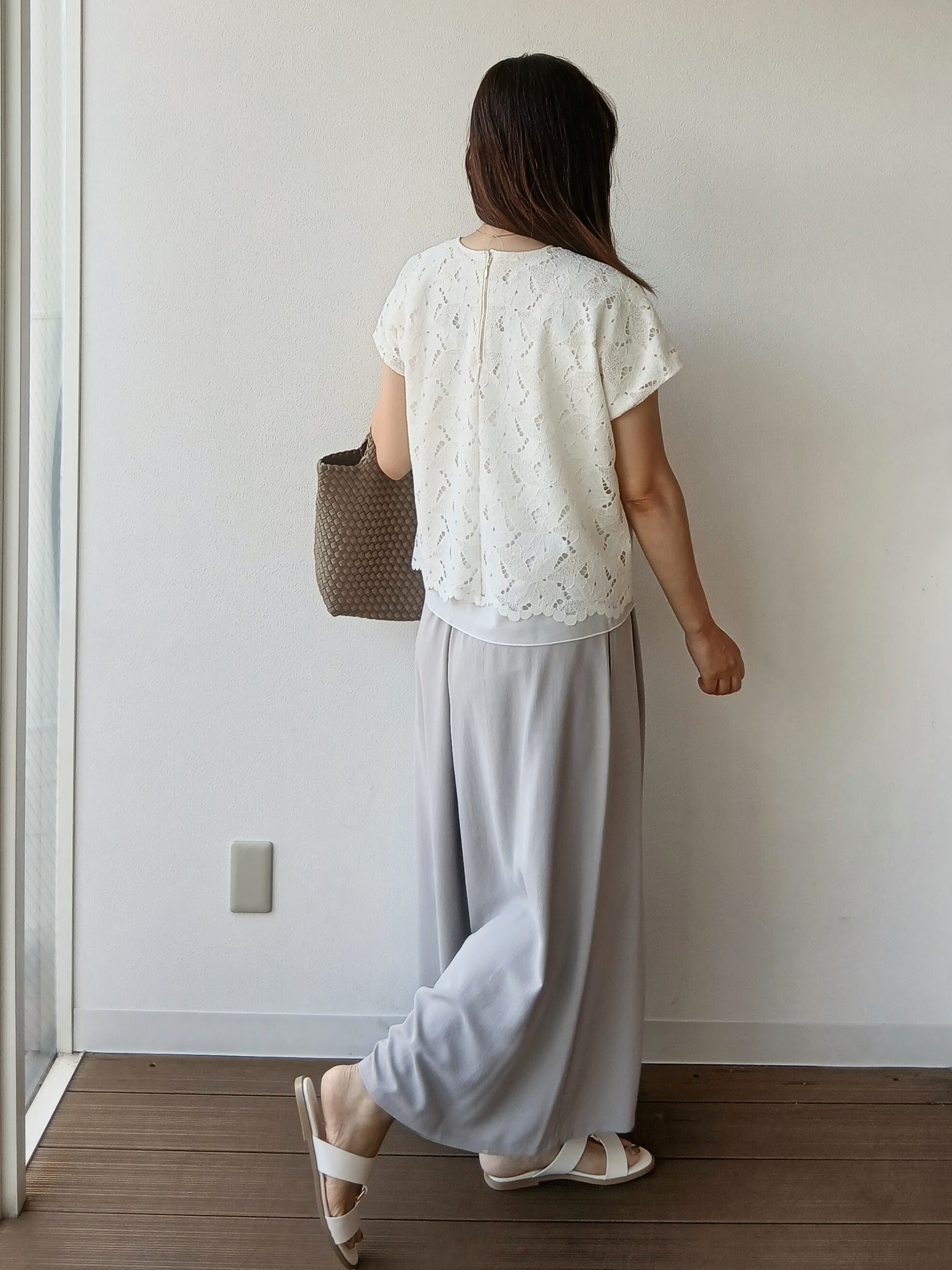 なみきさんの「UNTITLED｜【セットアップ可/品のある透け感】リーフレースブラウス」を使ったコーディネート