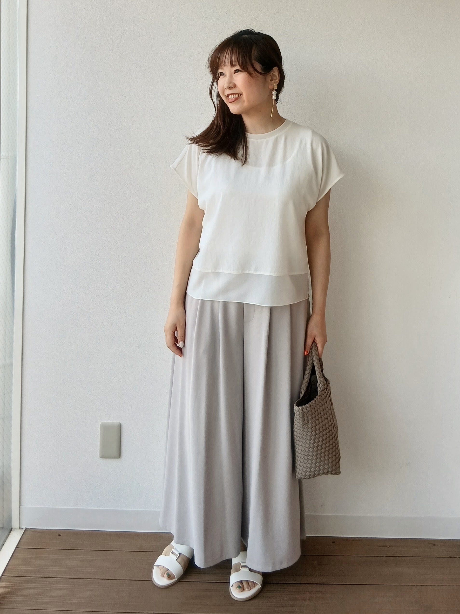 なみきさんの「UNTITLED｜【セットアップ可/品のある透け感】リーフレースブラウス」を使ったコーディネート