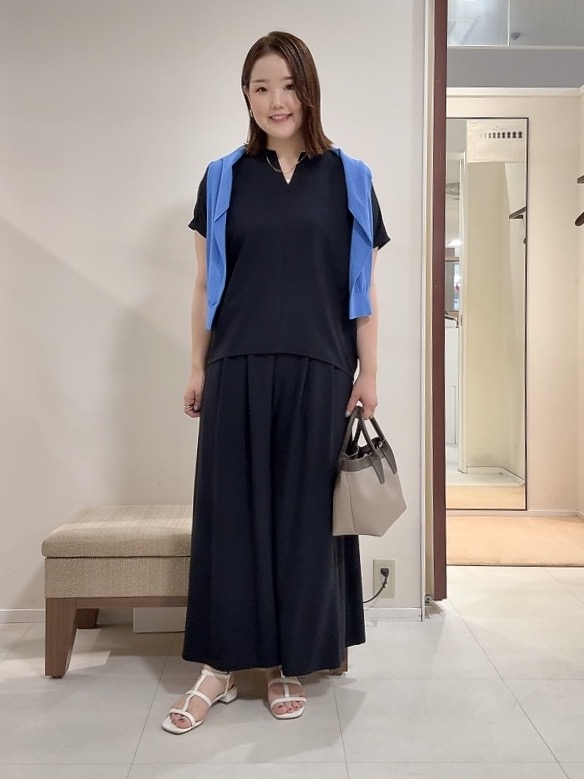 YUIさんの「UNTITLED｜【9色展開/アンサンブル可】コットンクルーネックカーディガン」を使ったコーディネート