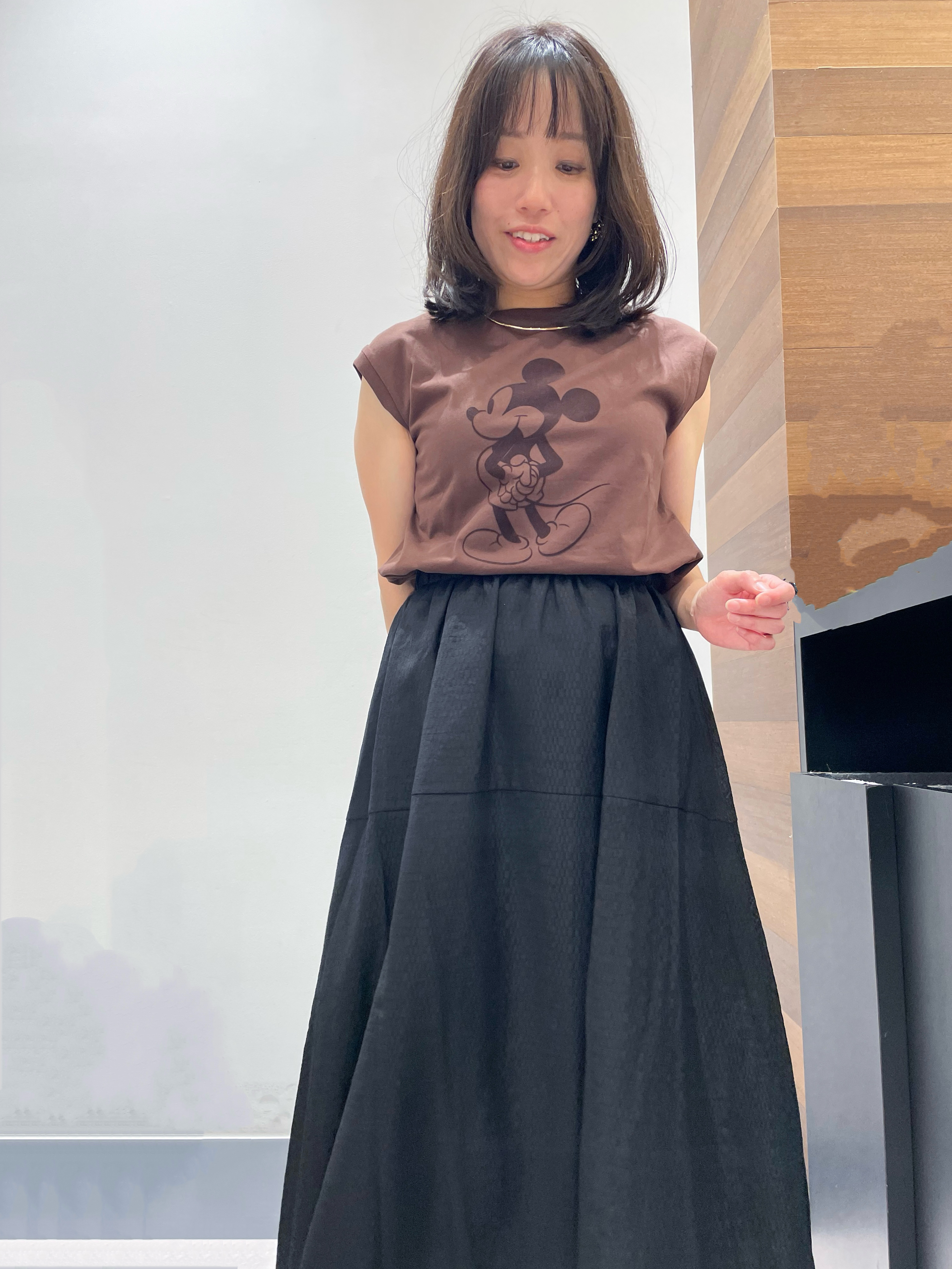 ともも。さんの「OPAQUE.CLIP｜「Mickey Mouse」フロッキープリント フレンチスリーブTシャツ《洗濯機OK》」を使ったコーディネート