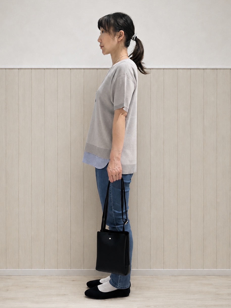 まつみさんの「SHOO･LA･RUE｜【UV/洗濯機可/S-LL】毛玉になりにくい シャツレイヤード風でこなれ見え 半袖ニット」を使ったコーディネート