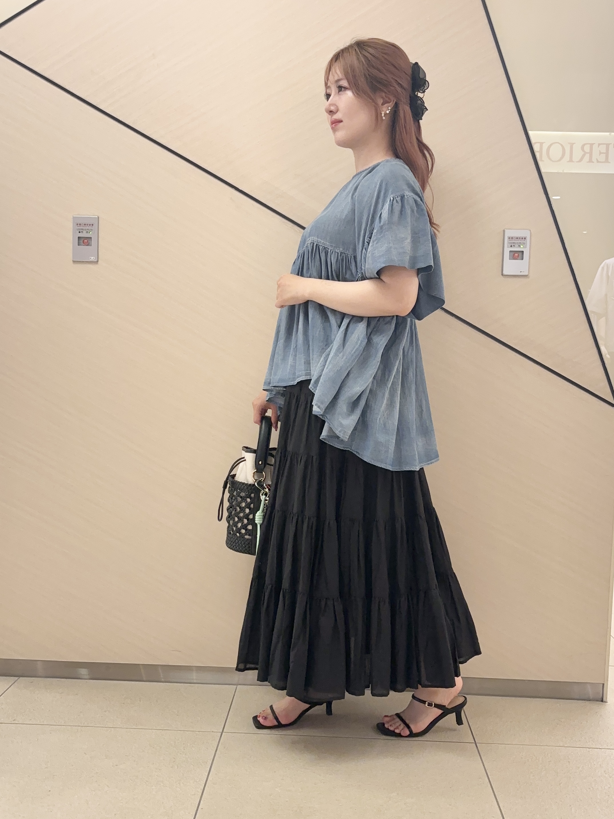 Rinaさんの「DRESSTERIOR｜【再入荷】コットンボイルティアードスカート」を使ったコーディネート