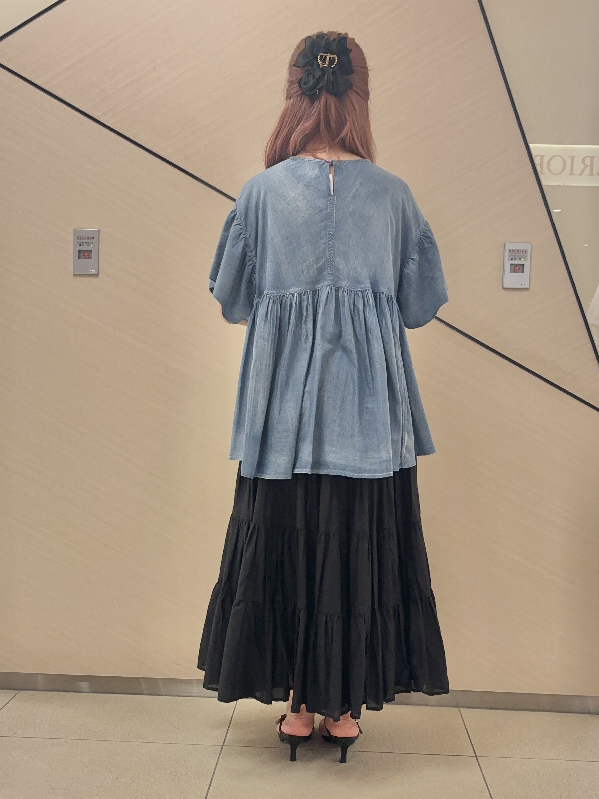 Rinaさんの「DRESSTERIOR｜【再入荷】コットンボイルティアードスカート」を使ったコーディネート