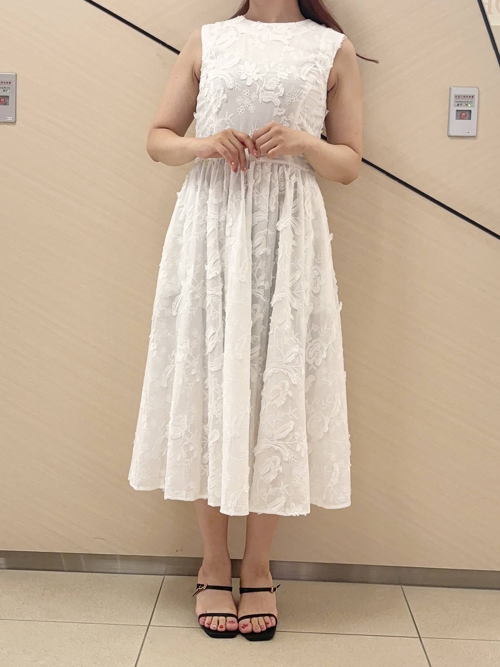 Rinaさんの「DRESSTERIOR｜【ウォッシャブル】コットン エンブロイダリードレス」を使ったコーディネート
