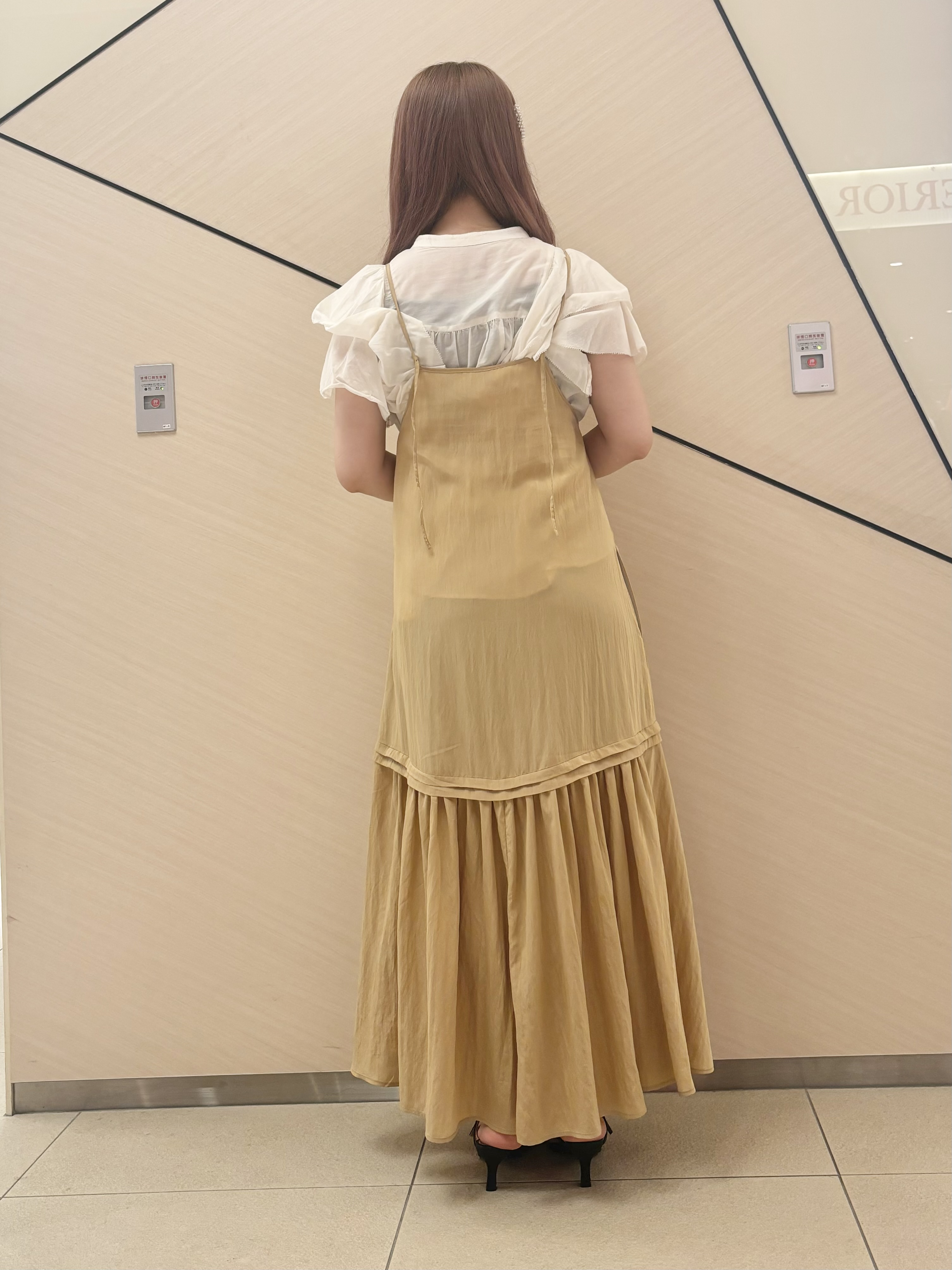 Rinaさんの「DRESSTERIOR｜【ウォッシャブル】ワッシャーボリュームフレアキャミワンピース」を使ったコーディネート