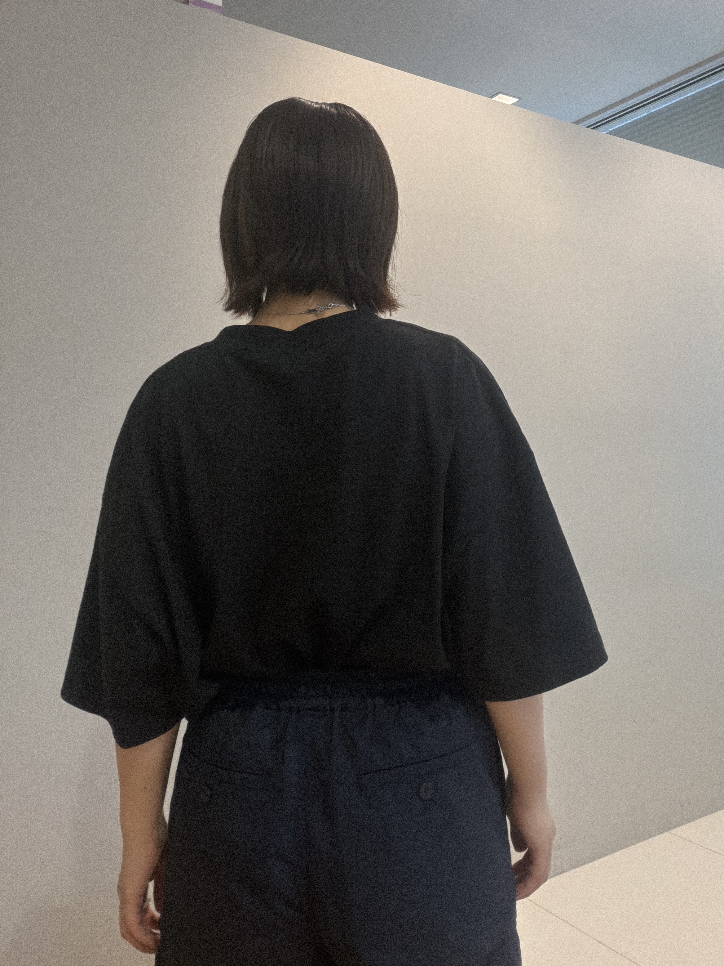 abeさんの「tk.TAKEO KIKUCHI｜ロゴフラワー刺繍Tシャツ」を使ったコーディネート