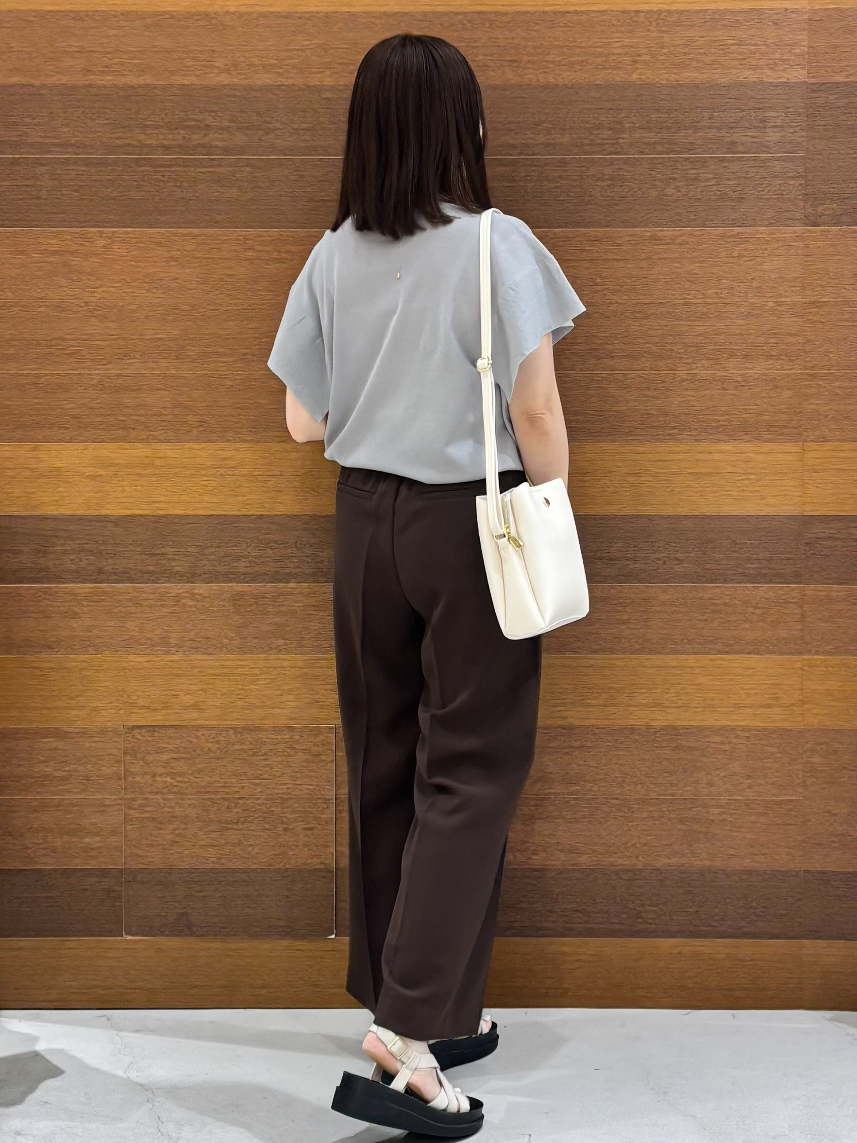 まみさんの「OPAQUE.CLIP｜『STORY Web7月掲載』ドライタッチラメニット《UV／洗える／6col》」を使ったコーディネート