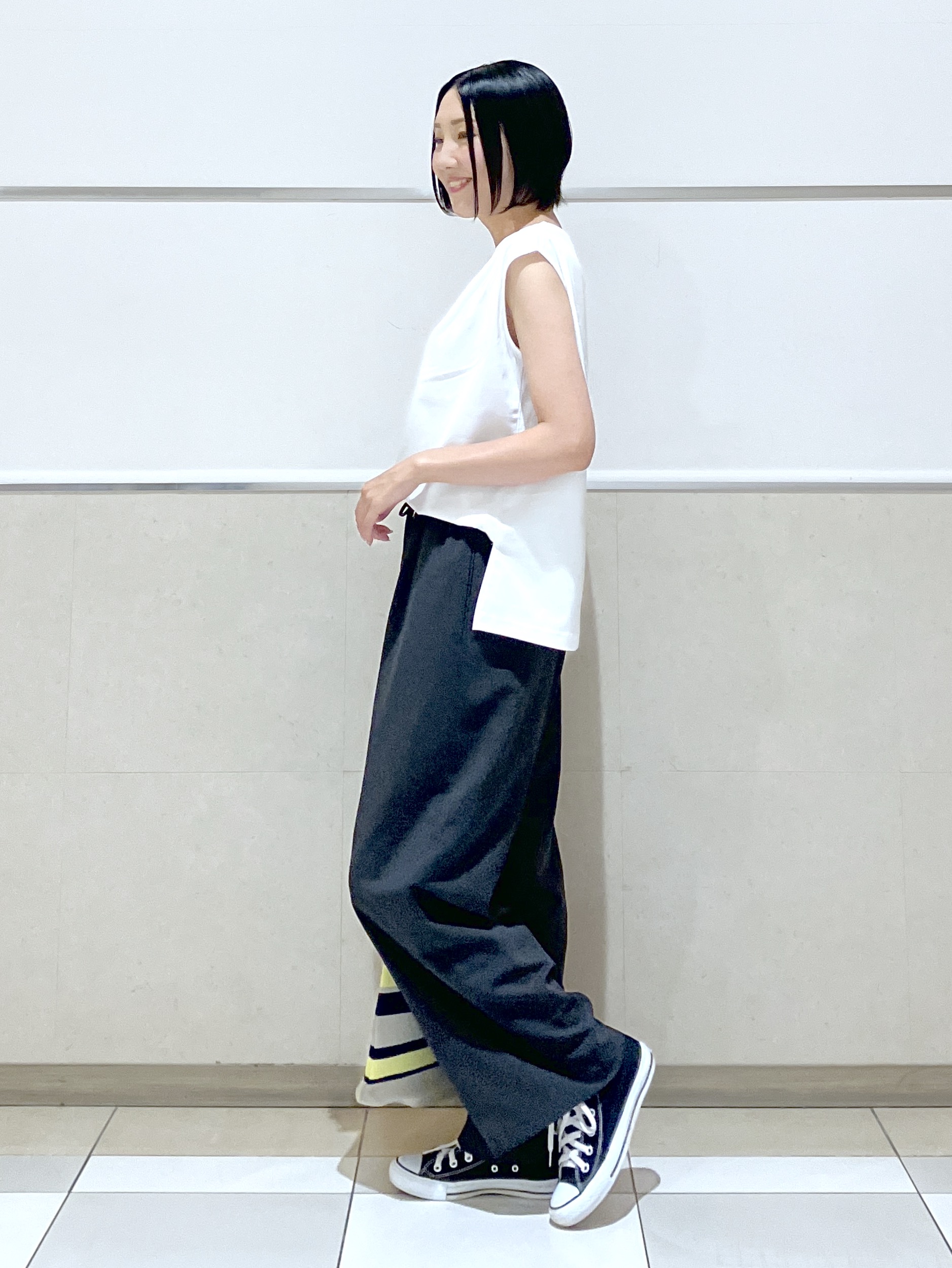 eriko さんの「Dessin｜【接触冷感/UVカット】美光沢ノースリーブカットソー」を使ったコーディネート