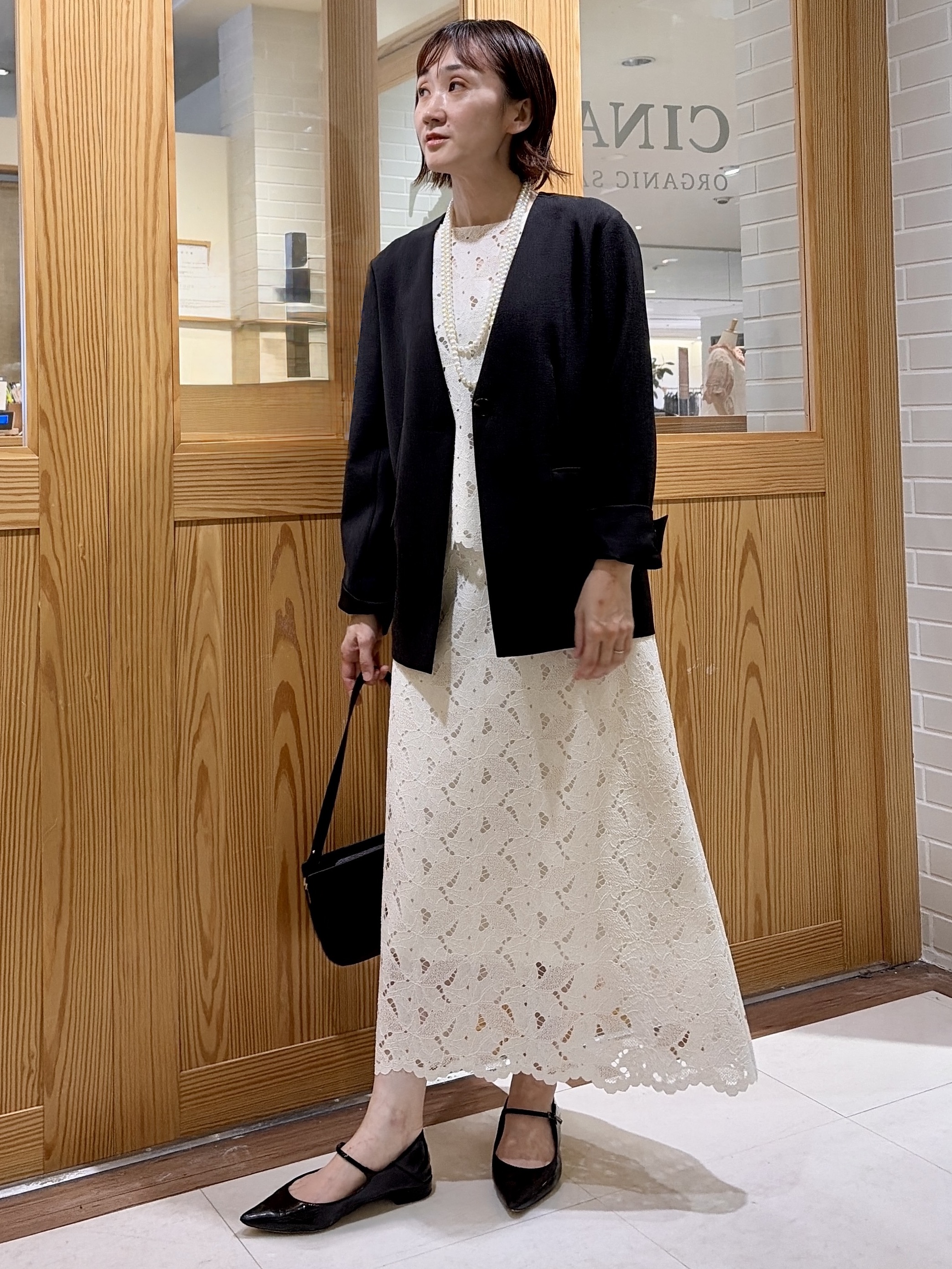 ゆうさんの「UNTITLED｜【セットアップ可/品のある透け感】リーフレースブラウス」を使ったコーディネート