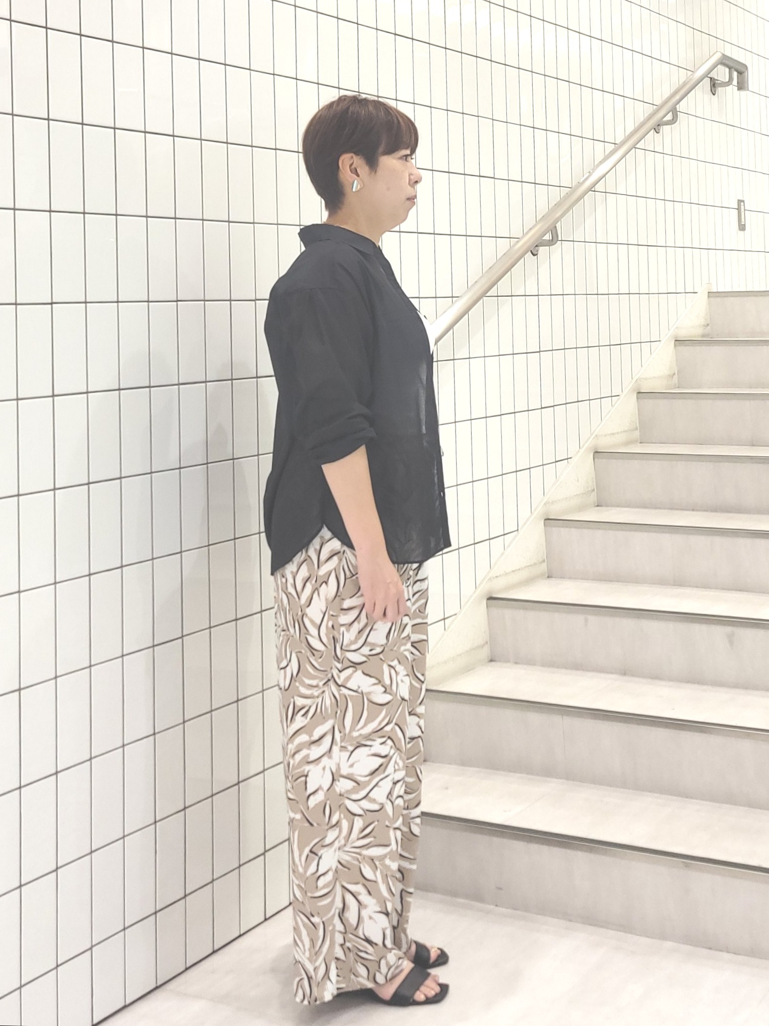 tomoさんの「COUP DE CHANCE｜【手洗い可】シアーローンシャツ」を使ったコーディネート