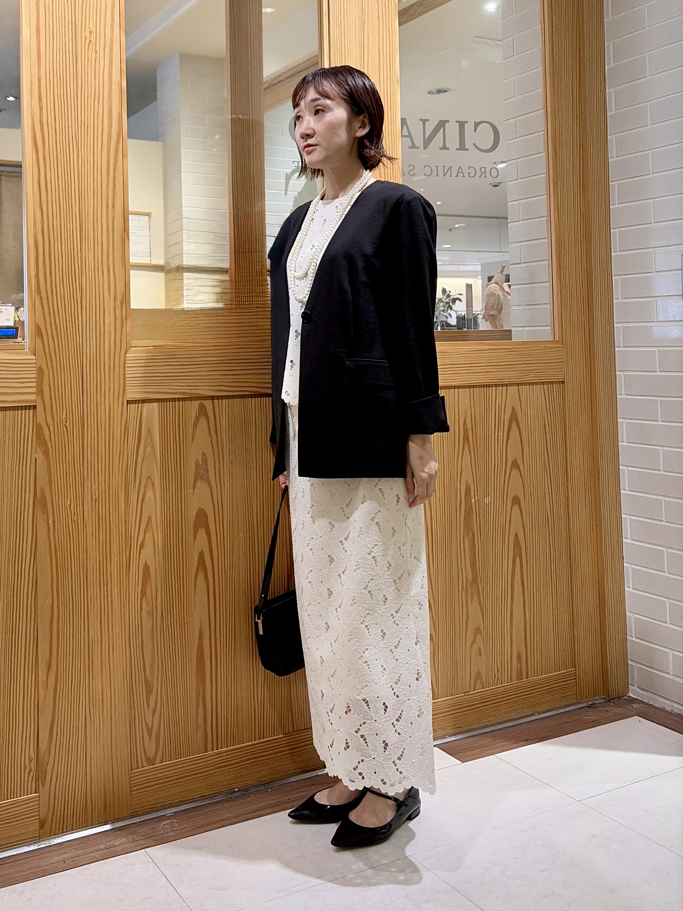 ゆうさんの「UNTITLED｜【セットアップ可/品のある透け感】リーフレースブラウス」を使ったコーディネート