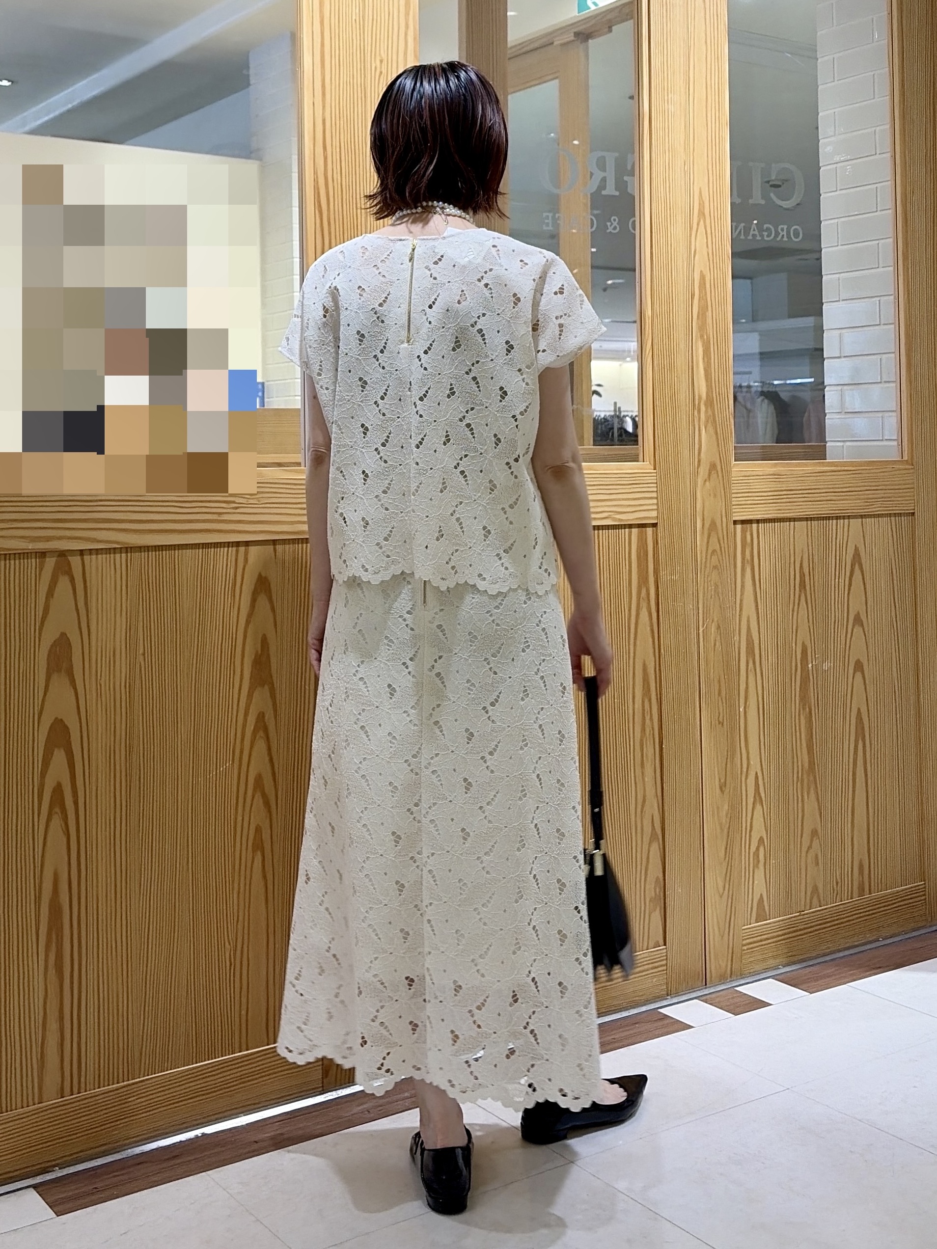 ゆうさんの「UNTITLED｜【セットアップ可/品のある透け感】リーフレースブラウス」を使ったコーディネート