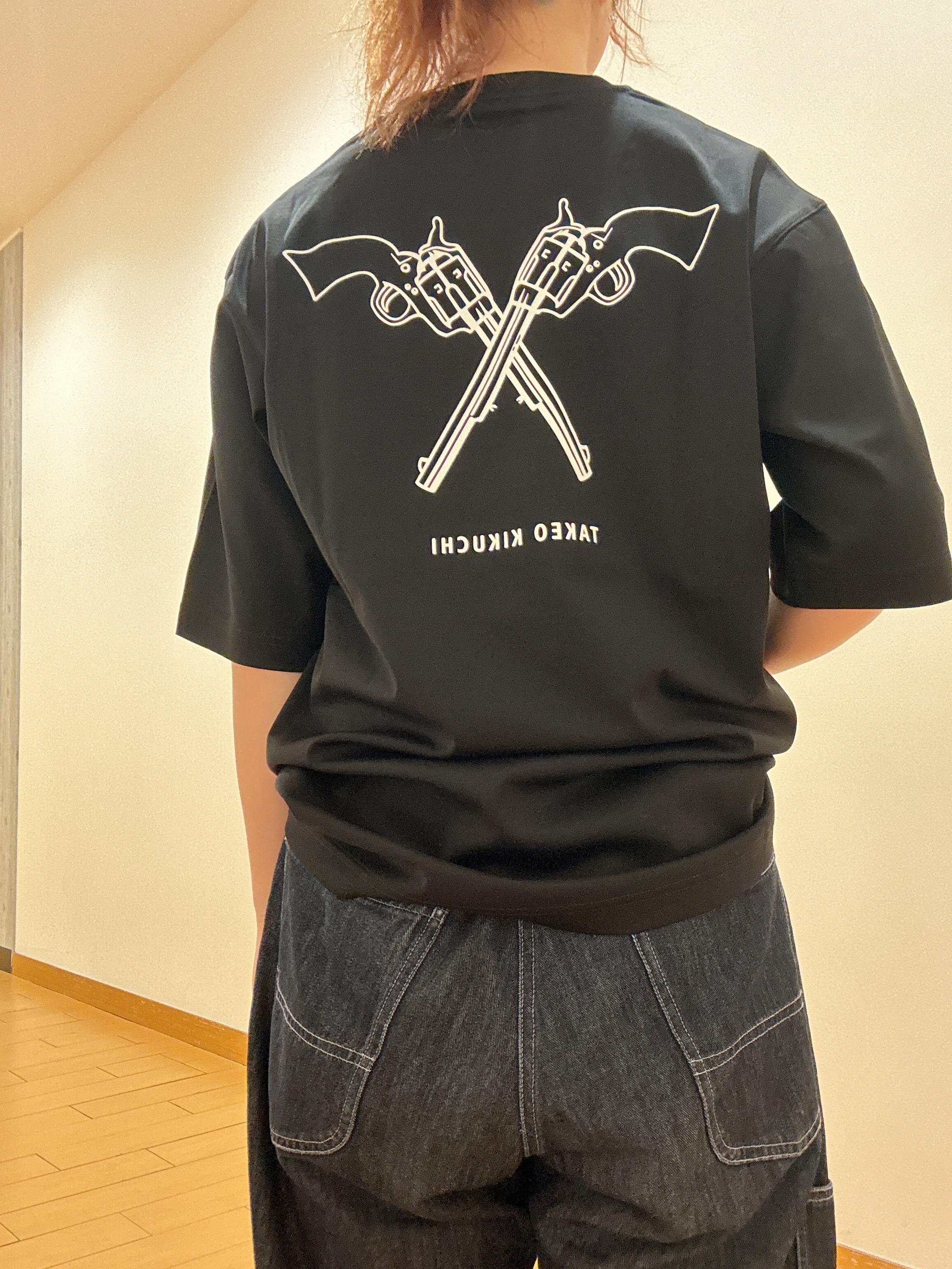 ヒナさんの「TAKEO KIKUCHI｜【BOWLER HAT LABEL】アイスクリアコットン バッククロスピストル 半袖Tシャツ」を使ったコーディネート